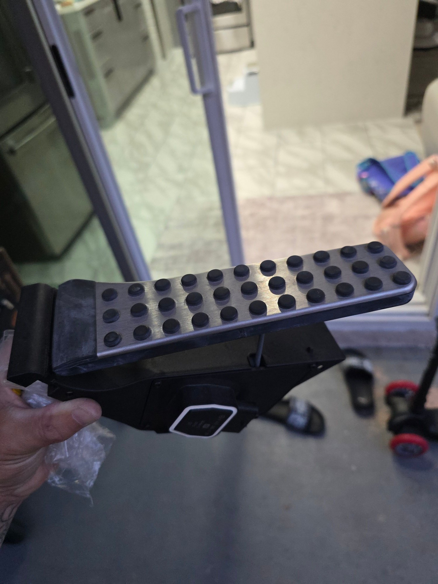 Accessories - Gas pedal mercedes AMG - Used - 2012 to 2018 Mercedes-Benz CLS63 AMG S - Clearwater, FL 33759, United States