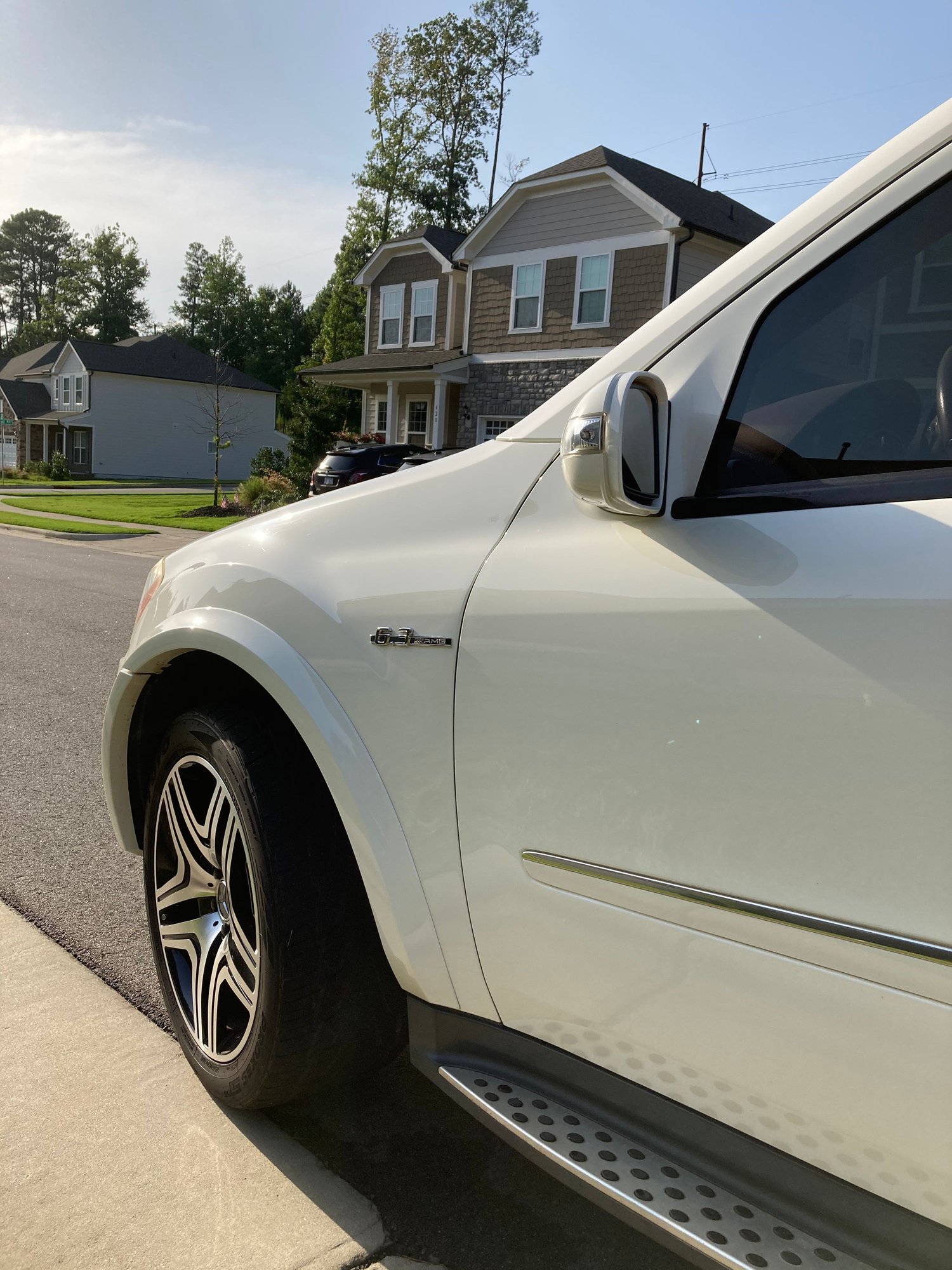 2007 Mercedes-Benz ML63 AMG - 2007 Mercedes ML63 - Used - VIN 4JGBB77E57A195252 - 165,000 Miles - 8 cyl - 4WD - Automatic - SUV - White - Apex, NC 27523, United States