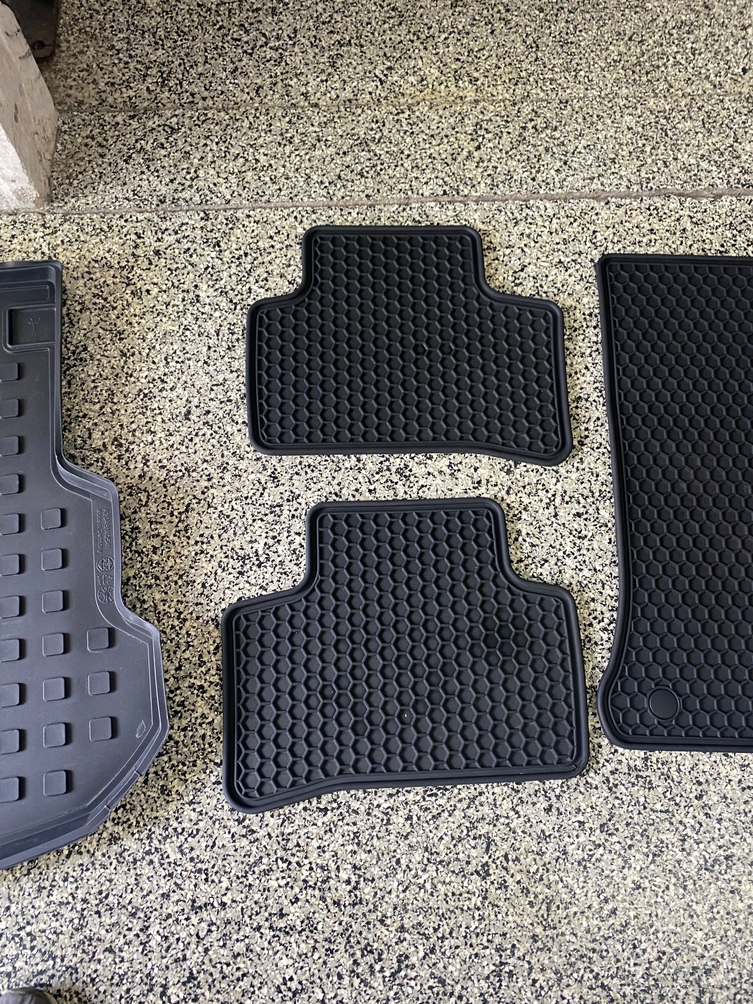 GLK250 & 350 OEM AllSeason Floor Mats & Cargo Liner Forums