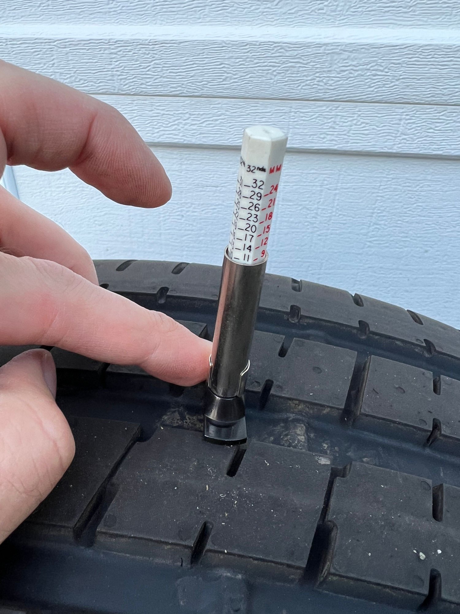Wheels and Tires/Axles - 10 spoke black AMG wheels and new tires - Used - 2012 to 2015 Mercedes-Benz E63 AMG S - Philadelphia, PA 19063, United States
