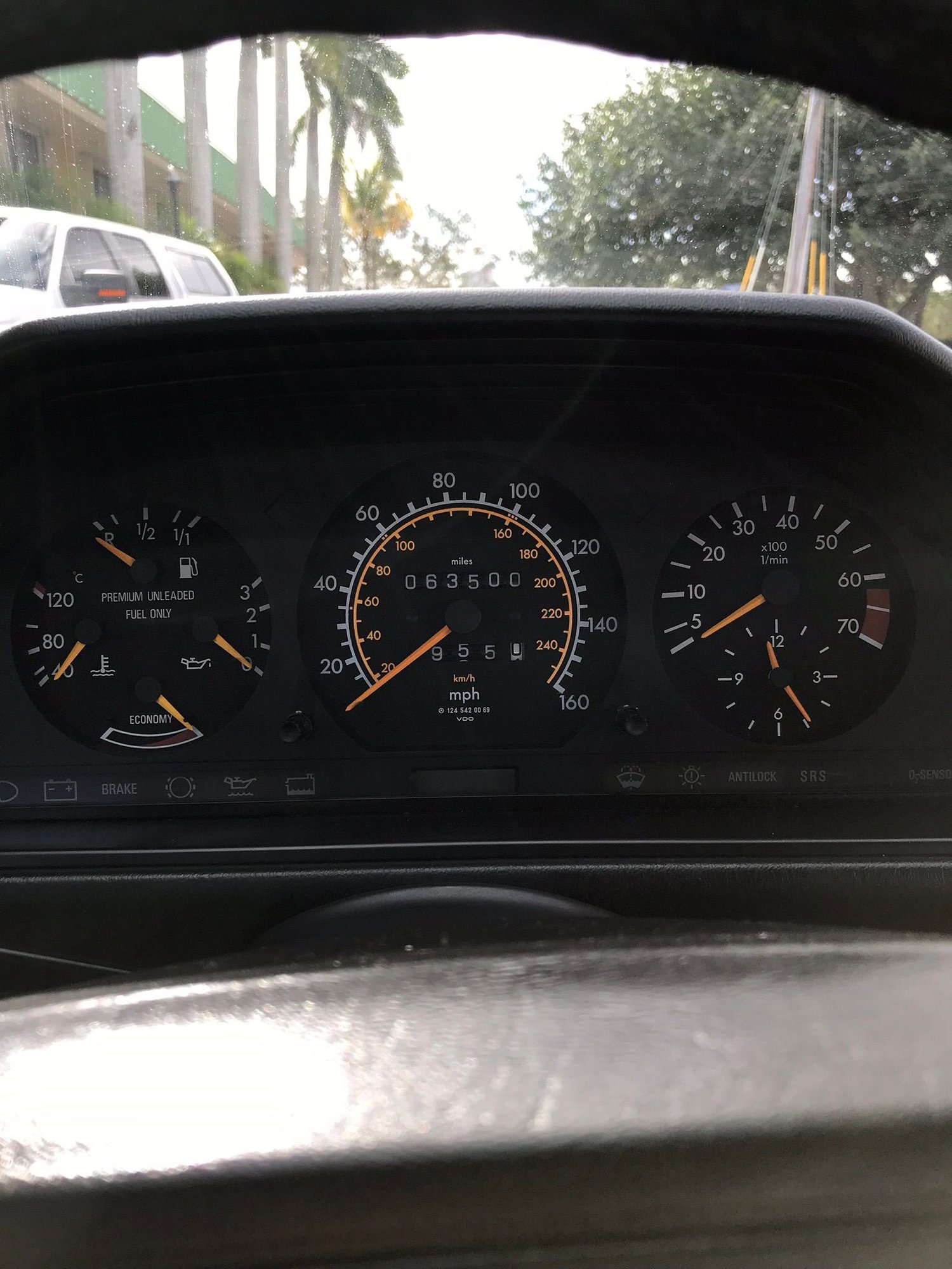 1987 Mercedes-Benz 300E - Super Clean 1987 300e 63.5k miles - Used - VIN WDBEA30D0HA50928 - 63,500 Miles - 6 cyl - 2WD - Automatic - Sedan - White - Stuart, FL 34994, United States