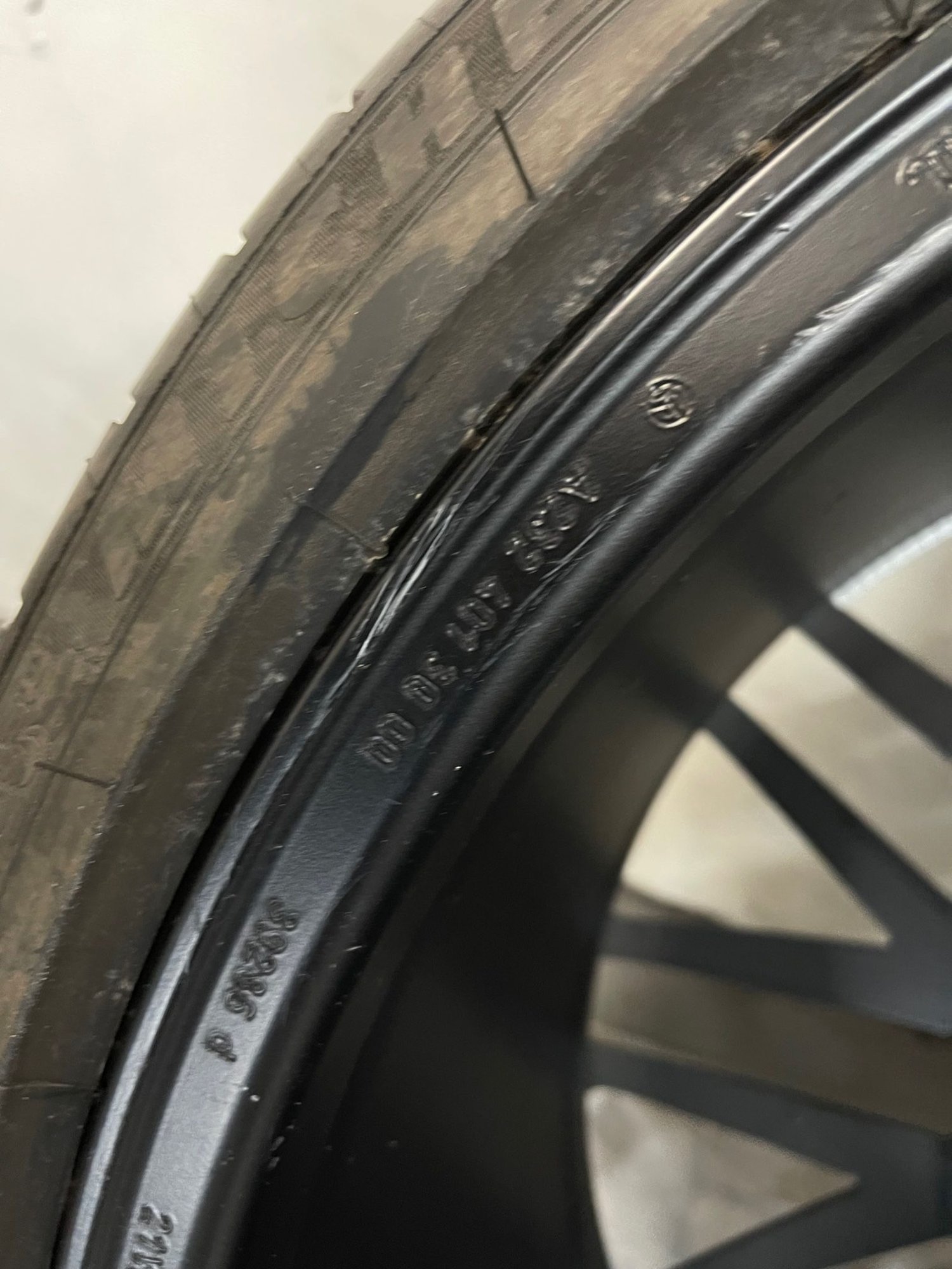 Wheels and Tires/Axles - 21" Mercedes Benz SL55 SL63 AMG OEM Wheels and Tires Pilot 4S A2324013000 A232401290 - Used - 2022 to 2024 Mercedes-Benz SL63 AMG - 2022 to 2024 Mercedes-Benz SL55 AMG - Bristol, CT 06010, United States