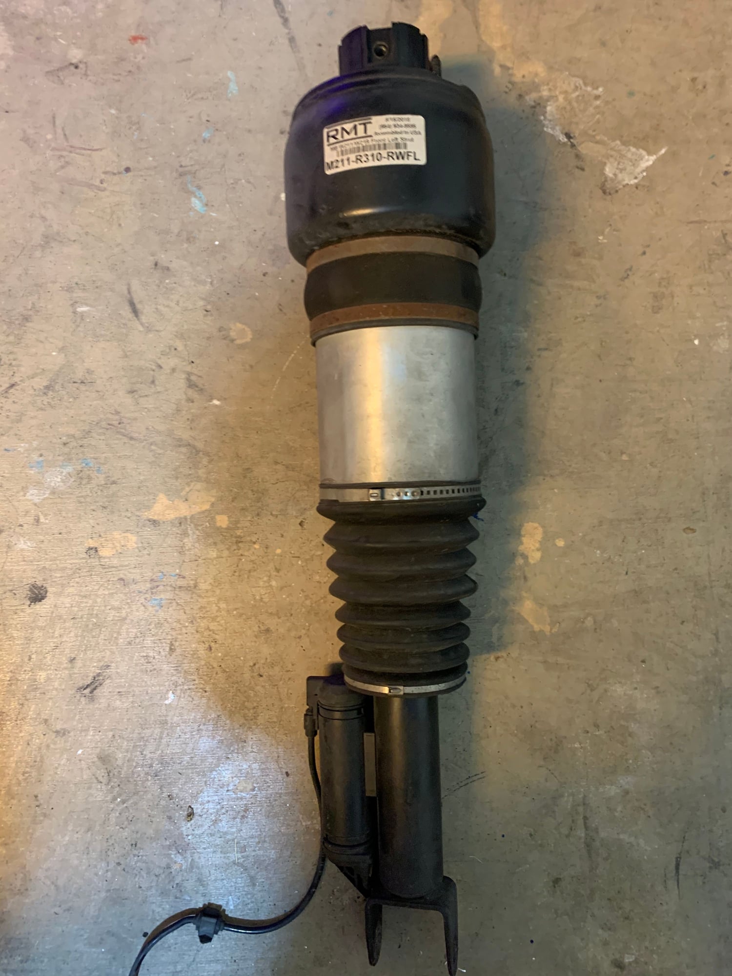 Steering/Suspension - W211 E500 front left RMT airmatic shock one year old - Used - 2003 to 2006 Mercedes-Benz E500 - Austin, TX 78729, United States