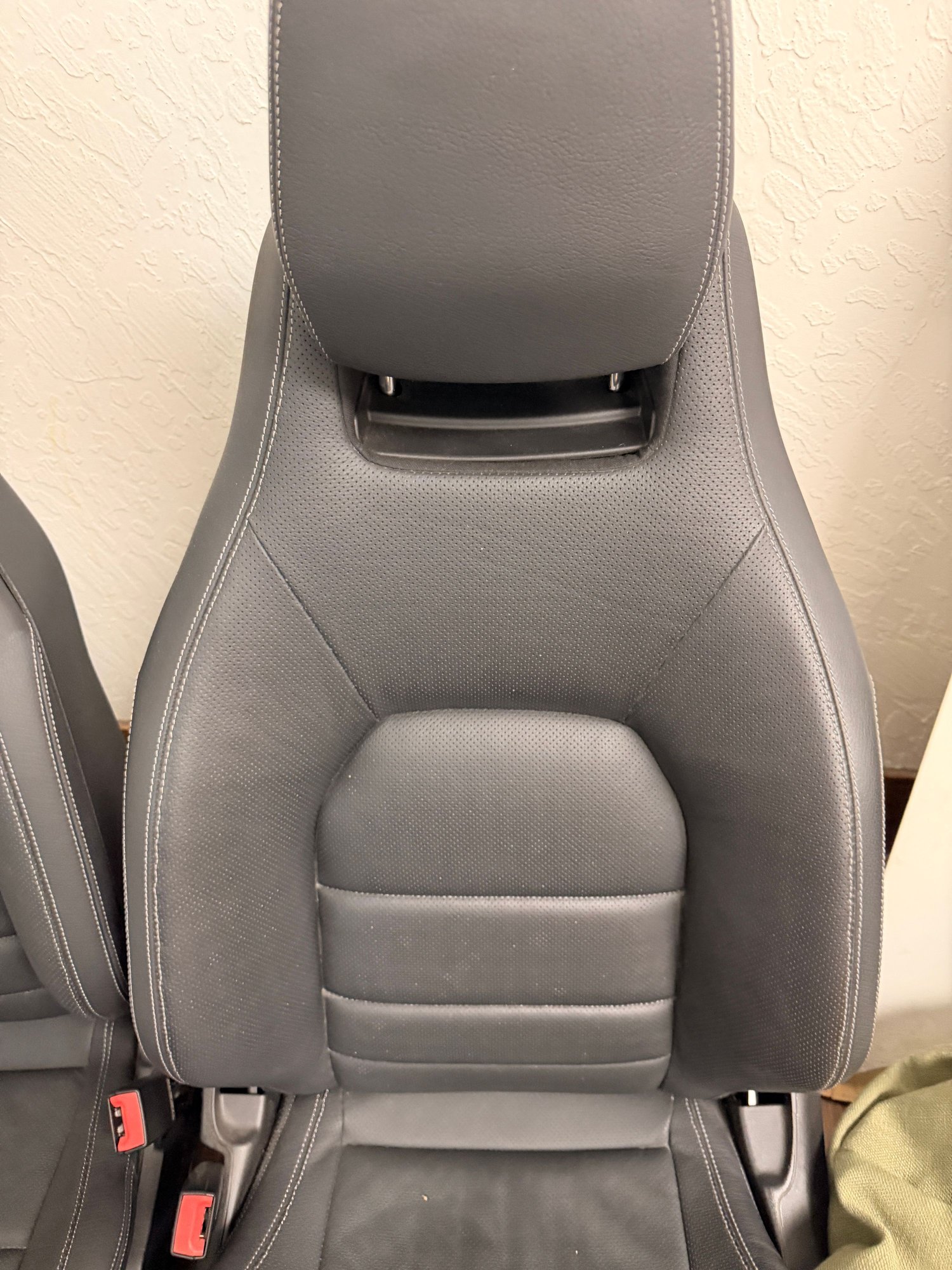 Interior/Upholstery - C207 Dynamic Front Drivee & Passenger Seats - Used - 2010 to 2017 Mercedes-Benz E350 - Costa Mesa, CA 92627, United States