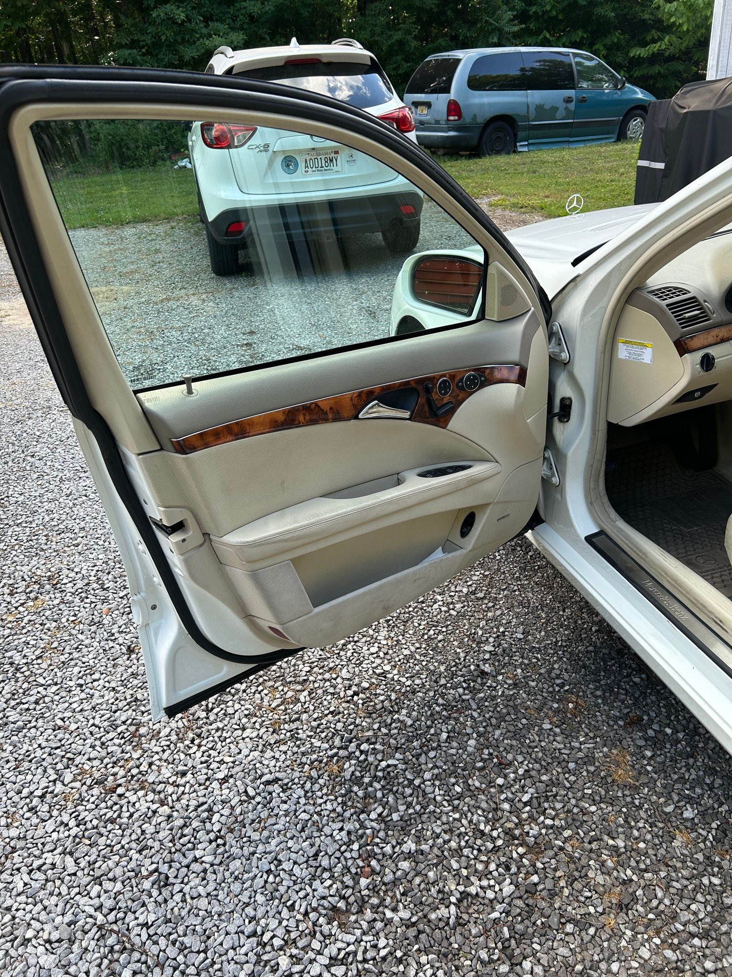 2005 Mercedes-Benz E320 - 2005 E320 CDI VERY NICE CONDITION - Used - VIN WDBUF26J95A650229 - 272,000 Miles - 6 cyl - 2WD - Automatic - Sedan - White - Huntsville, AL 35803, United States