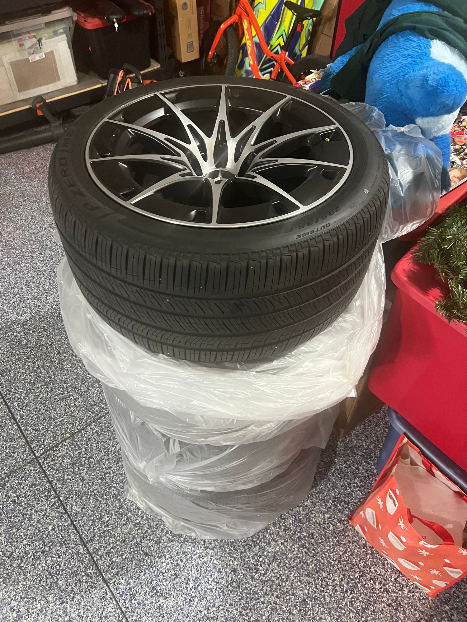 Wheels and Tires/Axles - 19" AMG Wheels and Pirelli Run Flat tires off of a '25 CLE53 AMG. - Used - 2025 Mercedes-Benz CLE-Class - Monument, CO 80132, United States