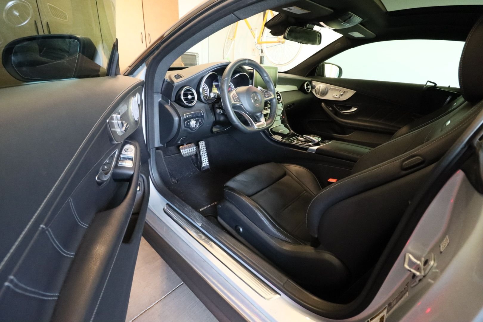 2018 Mercedes-Benz C63 AMG - 2108 C63 AMG Coupe One Owner - Used - VIN WDDWJ8GB6JF628601 - 22,800 Miles - 8 cyl - 2WD - Automatic - Coupe - Gray - Phoenix, AZ 85020, United States