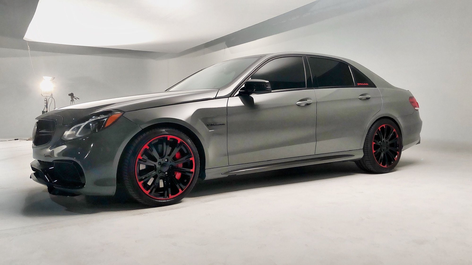 2014 Mercedes-Benz E63 AMG S - 2014 Mercedes Benz E63S - Used - VIN WDDHF7GB5EA910722 - 67,600 Miles - 8 cyl - 4WD - Automatic - Sedan - Silver - Irvine, CA 92612, United States