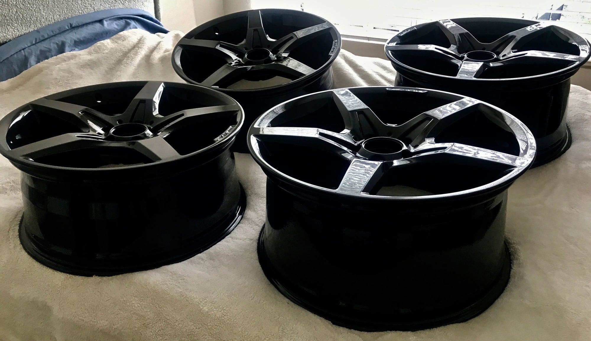 Wheels and Tires/Axles - AMG  19" Gloss Black Wheels  off a 2013 SL550 - Used - Westbury, NY 11590, United States