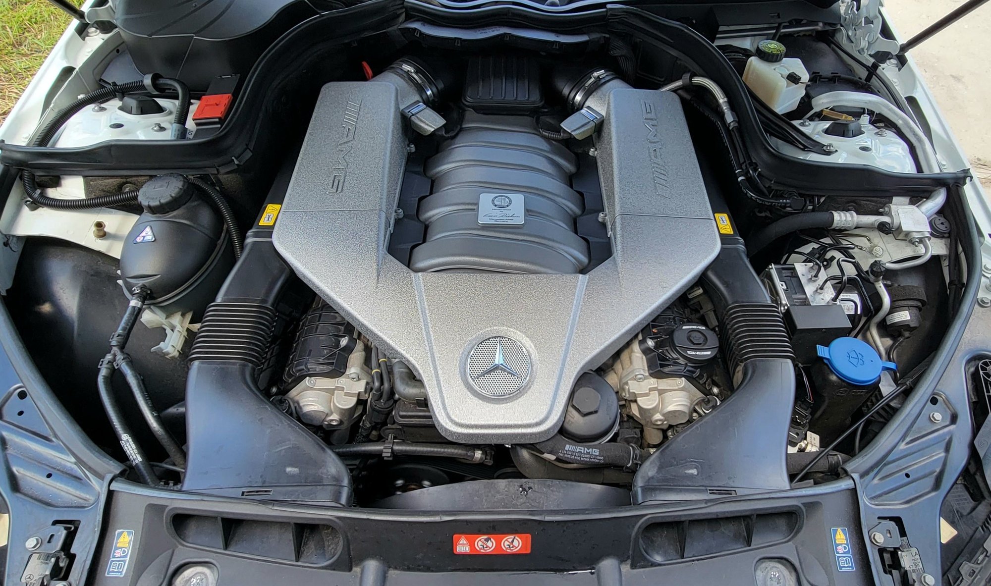 2014 Mercedes-Benz C63 AMG - 2014 C63 AMG 507 Edition for Sale - Used - VIN WDDGJ7HBXEG305083 - 8 cyl - 2WD - Automatic - Coupe - White - Jacksonville, FL 32246, United States