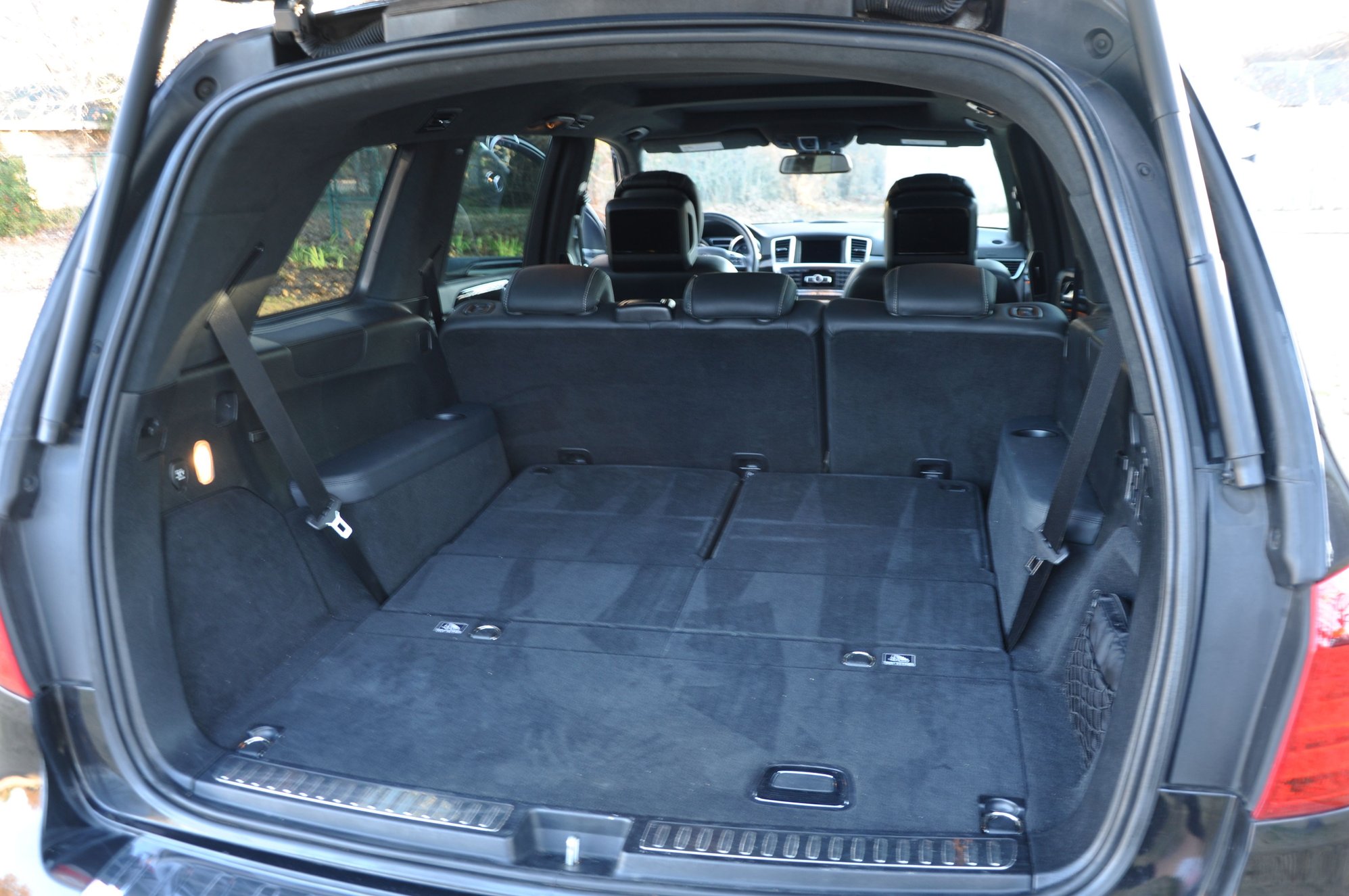 2015 Mercedes-Benz GL550 - For Sale: 2015 GL550 4Matic designo, fully optioned! - Used - VIN 4JGDF7DE0FA498861 - 75,000 Miles - 8 cyl - AWD - Automatic - SUV - Black - Southlake, TX 76092, United States