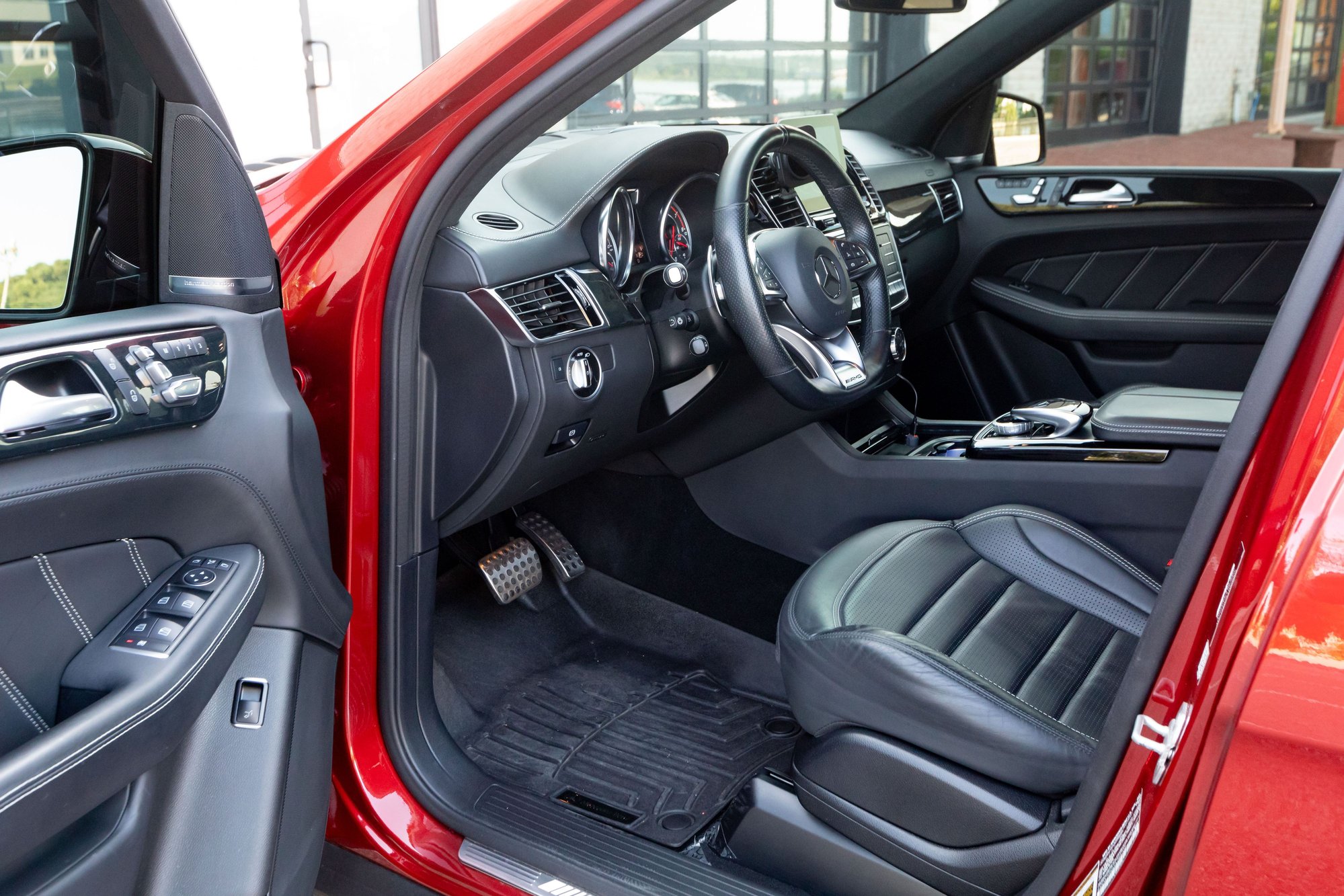 2016 Mercedes-Benz GLE63 AMG S - FOR SALE: 2016 GLE 63S AMG SUV Designo Cardinal Red - Used - VIN 4JGDA7FB6GA786239 - 41,020 Miles - 8 cyl - AWD - Automatic - SUV - Red - Roslyn, NY 11576, United States