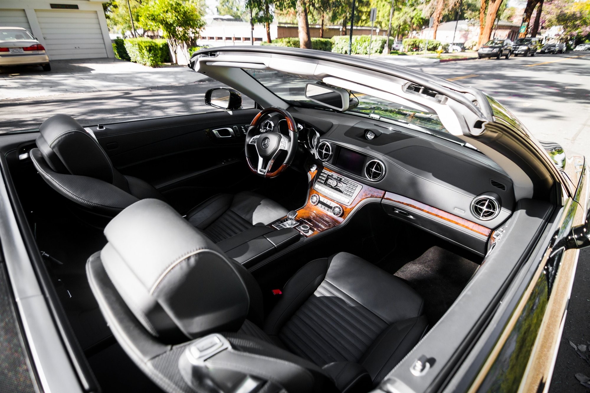 2013 Mercedes-Benz SL550 - Beautiful 2013 Mercedes-Benz SL550 V8 Convertible - Used - VIN WDDJK7DA5DF013684 - 46,261 Miles - 8 cyl - 2WD - Automatic - Convertible - Black - Walnut, CA 91789, United States