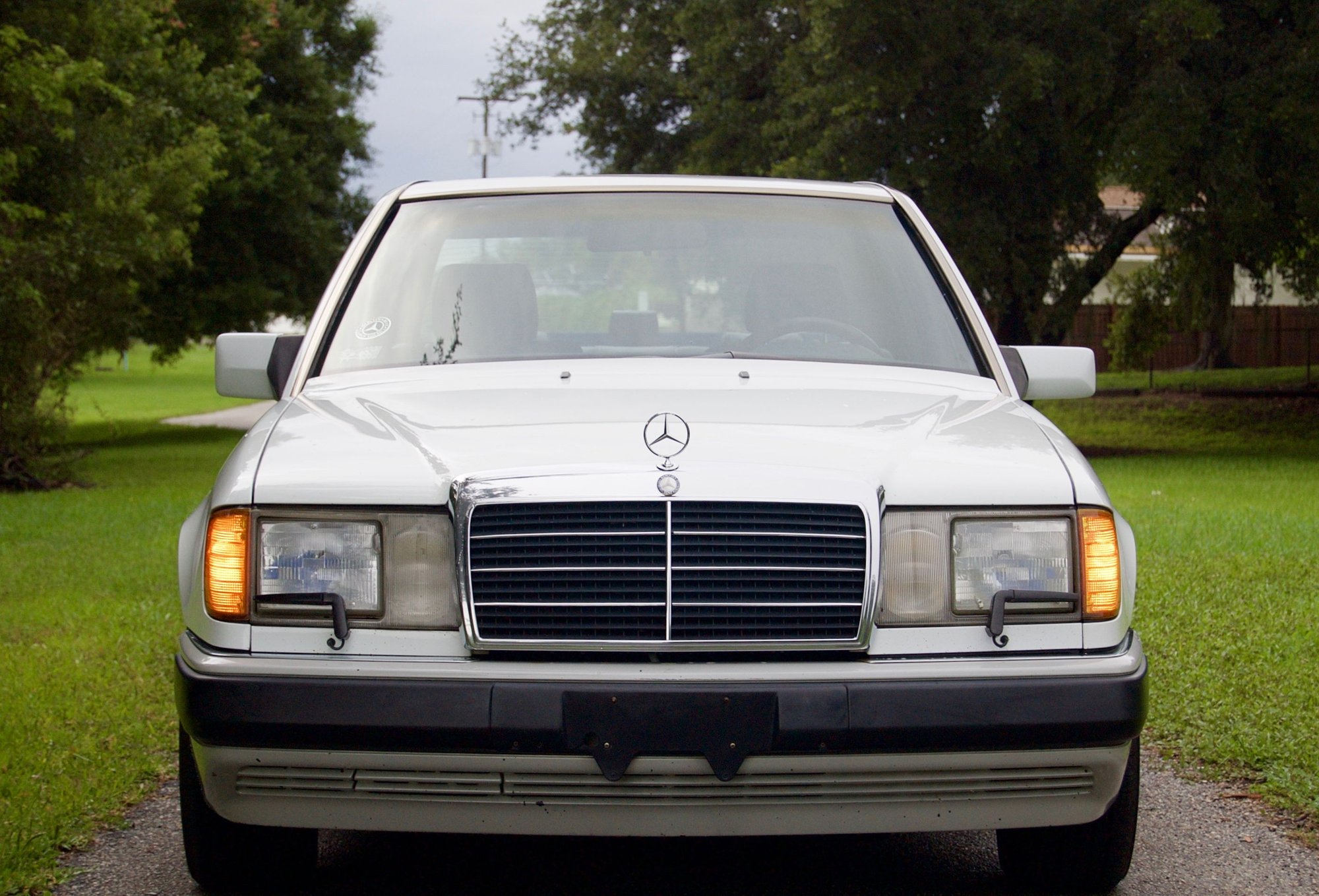 1993 Mercedes-Benz 400E - 1993 W124 400E For Sale/Trade - Used - VIN WDBEA34E0PB816150 - 273,000 Miles - 8 cyl - 2WD - Automatic - Sedan - White - Tampa, FL 33596, United States