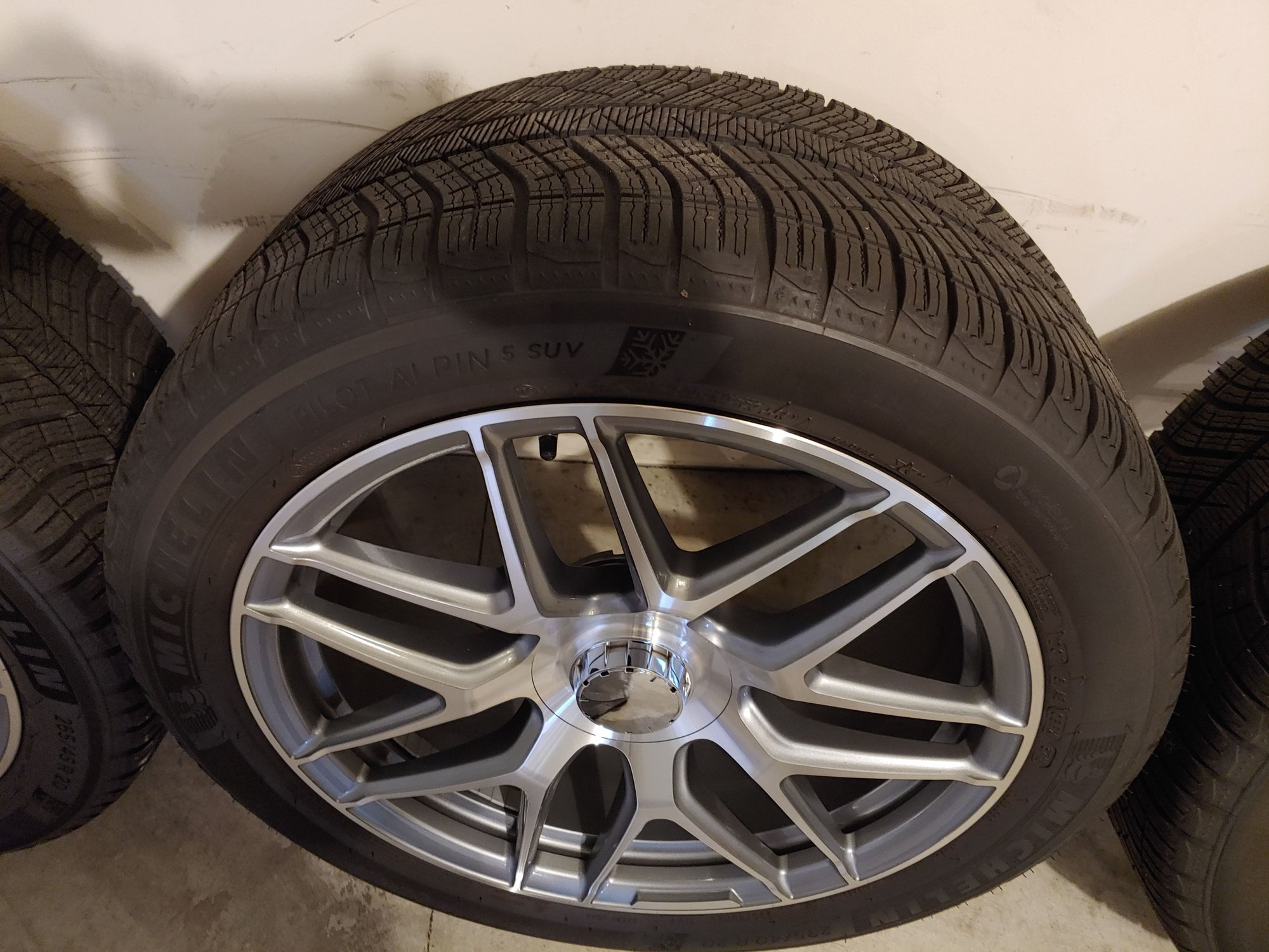 Wheels and Tires/Axles - Mercedes AMG and Porsche SUV winter wheel and tire set - Used - 2017 to 2021 Mercedes-Benz GLC63 AMG - Harrisburg, PA 17112, United States