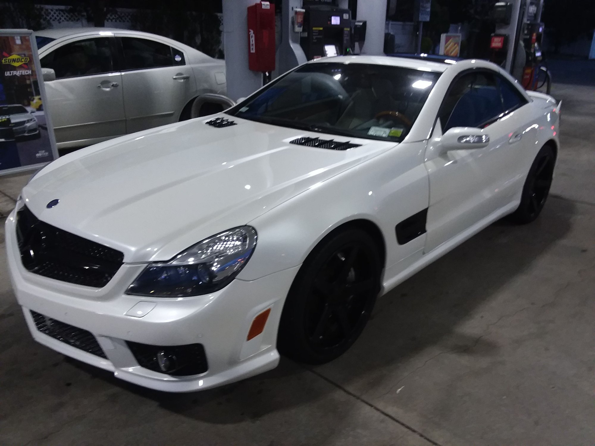 2007 Mercedes-Benz SL550 - 07 SL550 DESIGNO ROADSTER CONVERTED 2011 SL63 AMG BODY-BRAKES-EXHAUST WHITE W/WHITE - Used - VIN WDBSK71F77F133374 - 77,000 Miles - 8 cyl - 2WD - Automatic - Convertible - White - Syosset, NY 11791, United States