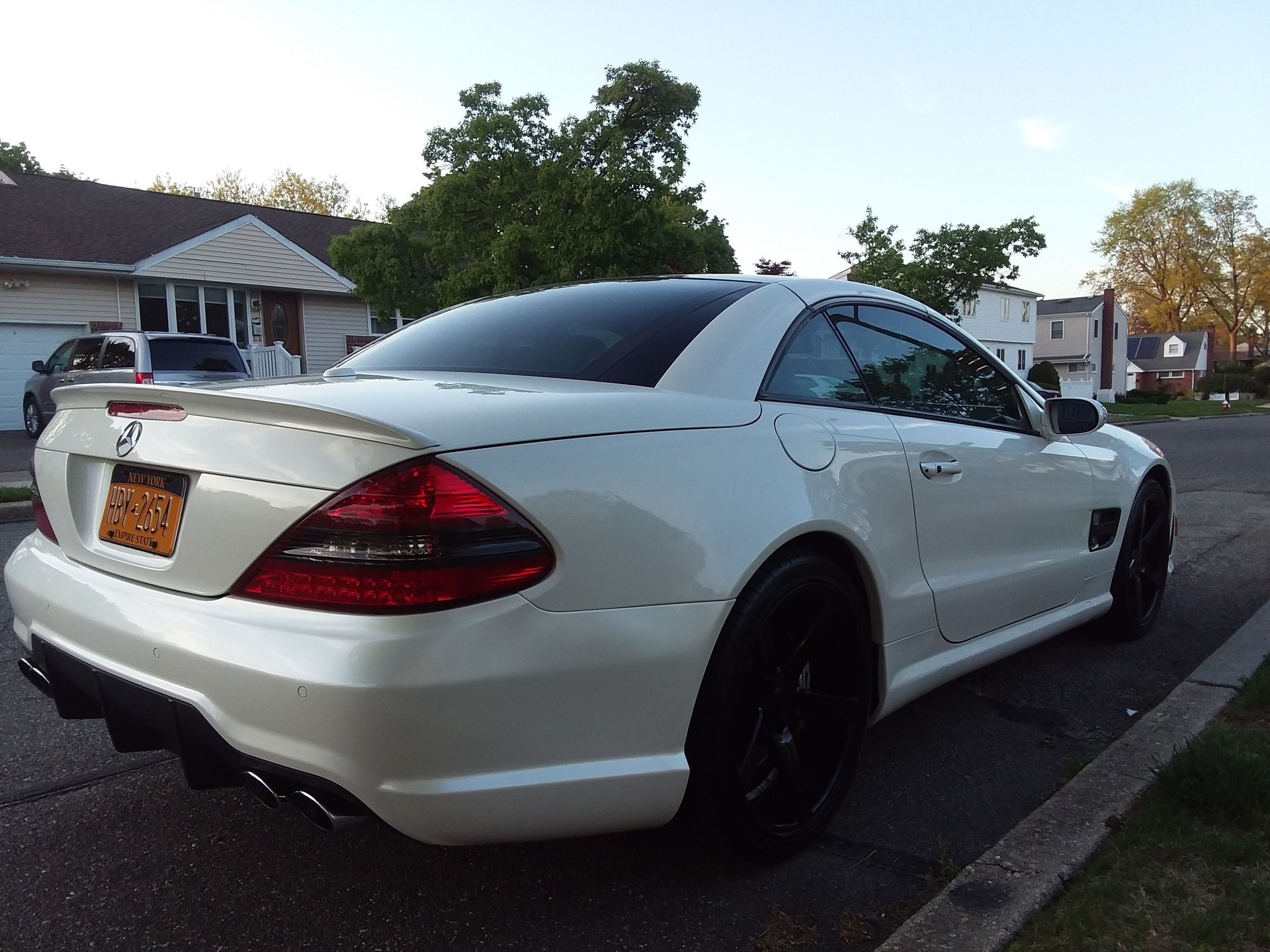 2007 Mercedes-Benz SL550 - 07 SL550 DESIGNO ROADSTER CONVERTED 2011 SL63 AMG BODY-BRAKES-EXHAUST WHITE W/WHITE - Used - VIN WDBSK71F77F133374 - 77,000 Miles - 8 cyl - 2WD - Automatic - Convertible - White - Syosset, NY 11791, United States