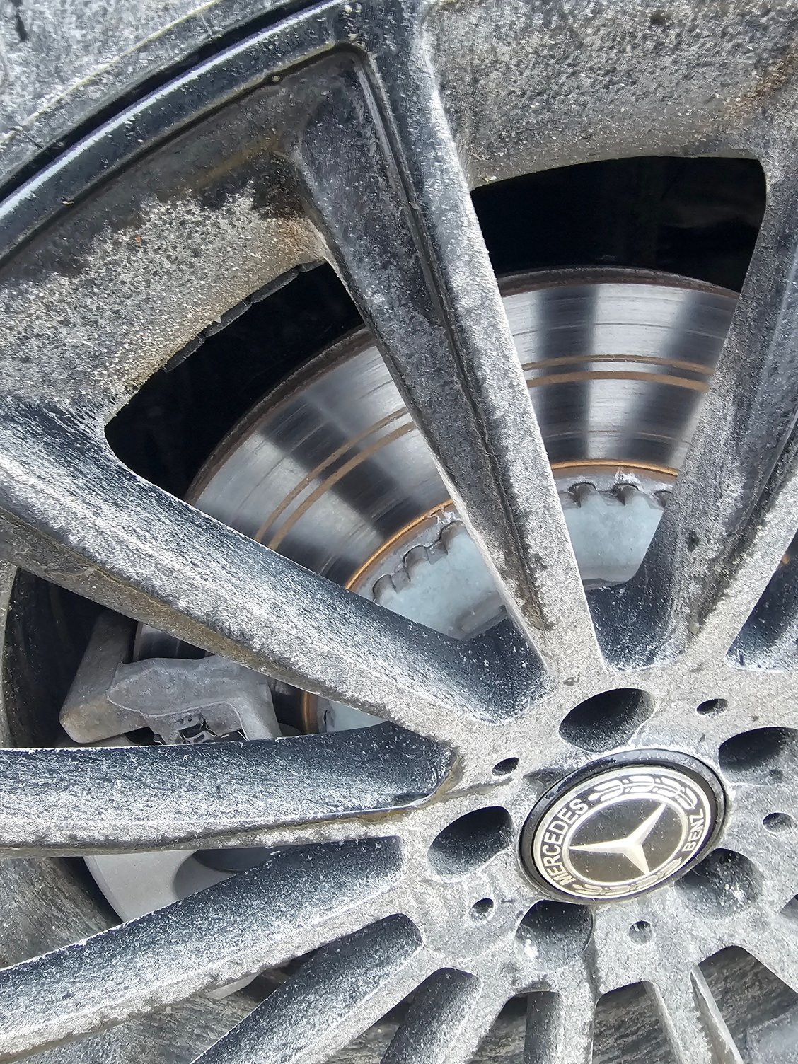 Rear Left: note the two thin bands of rust  