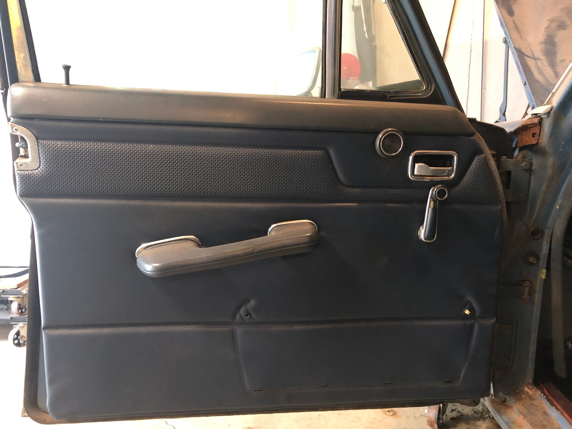 1973 Mercedes-Benz 280 - 1973 MB 114 - Used - VIN 11406012006365 - 75,000 Miles - 6 cyl - 2WD - Sedan - Blue - Pittsburgh, PA 15216, United States