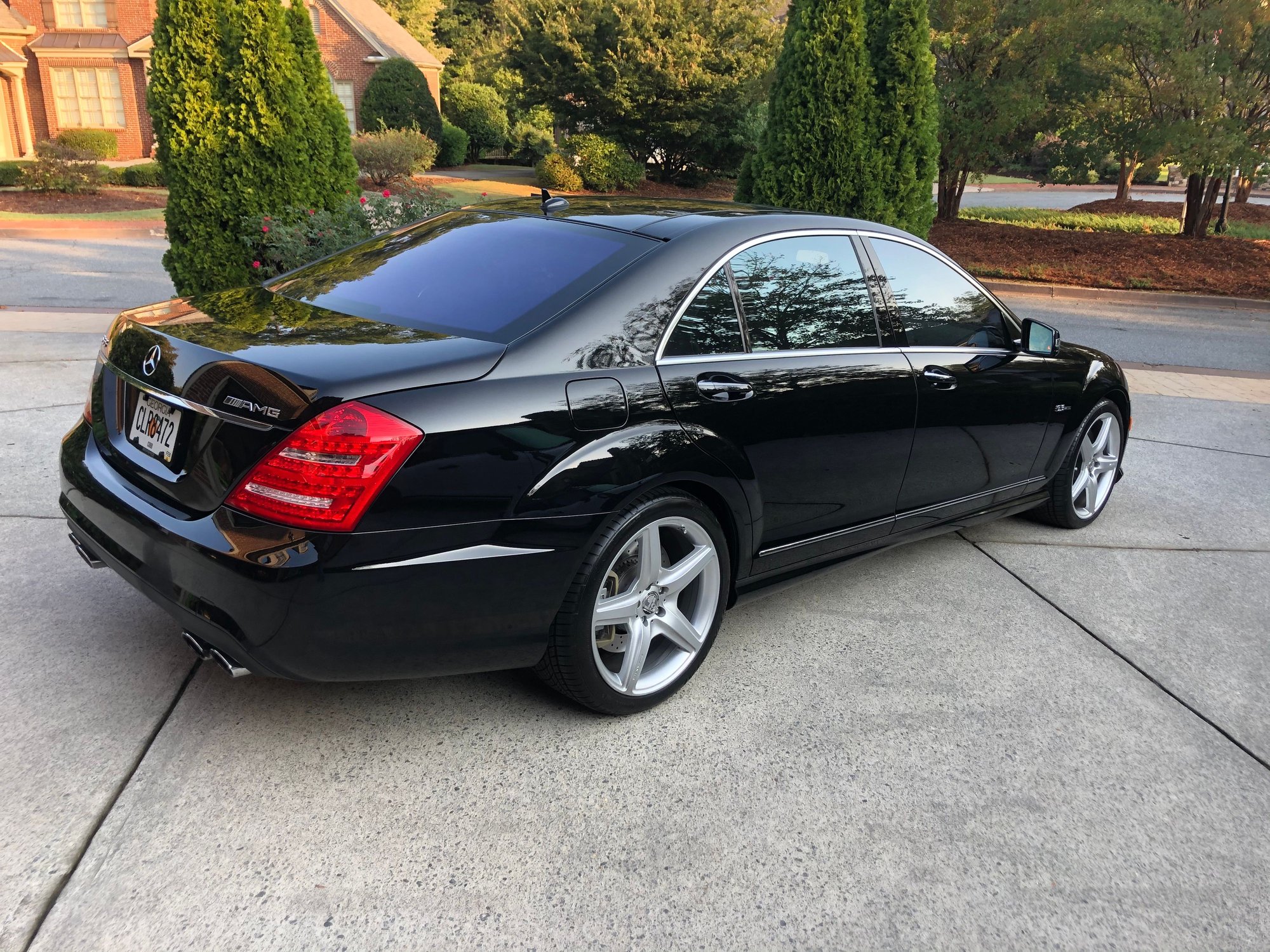 2010 Mercedes-Benz S63 AMG - 2010 Mercedes Benz S63 - Used - VIN WDDNG7HB1AA304052 - 39,228 Miles - 8 cyl - 2WD - Automatic - Black - Kennesaw, GA 30152, United States