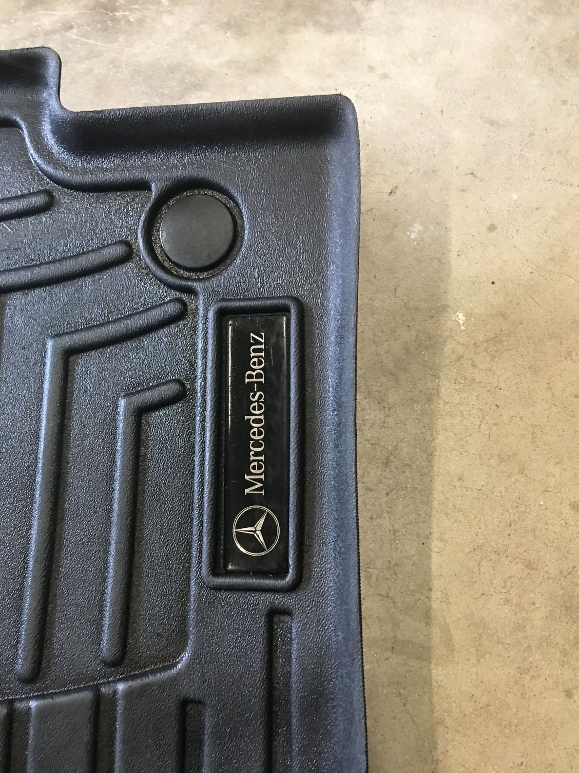 Accessories - 2013 -17 GL All season  floor Mats - Used - 2013 to 2018 Mercedes-Benz GL550 - Sykesville, MD 21784, United States