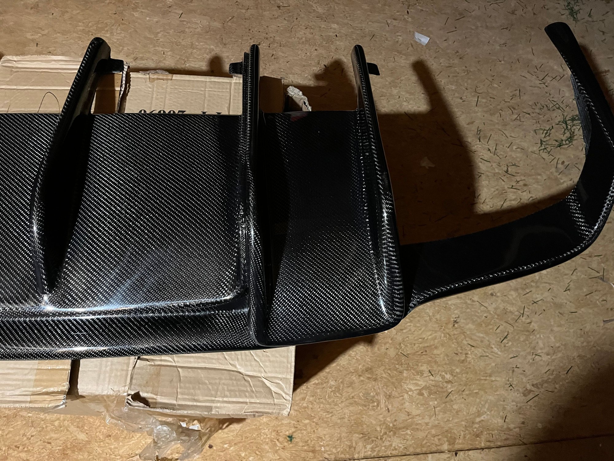Exterior Body Parts - W218 cls63 cls550 JL motoring carbon fiber rear diffuser - New - 0  All Models - Raleigh, NC 27614, United States