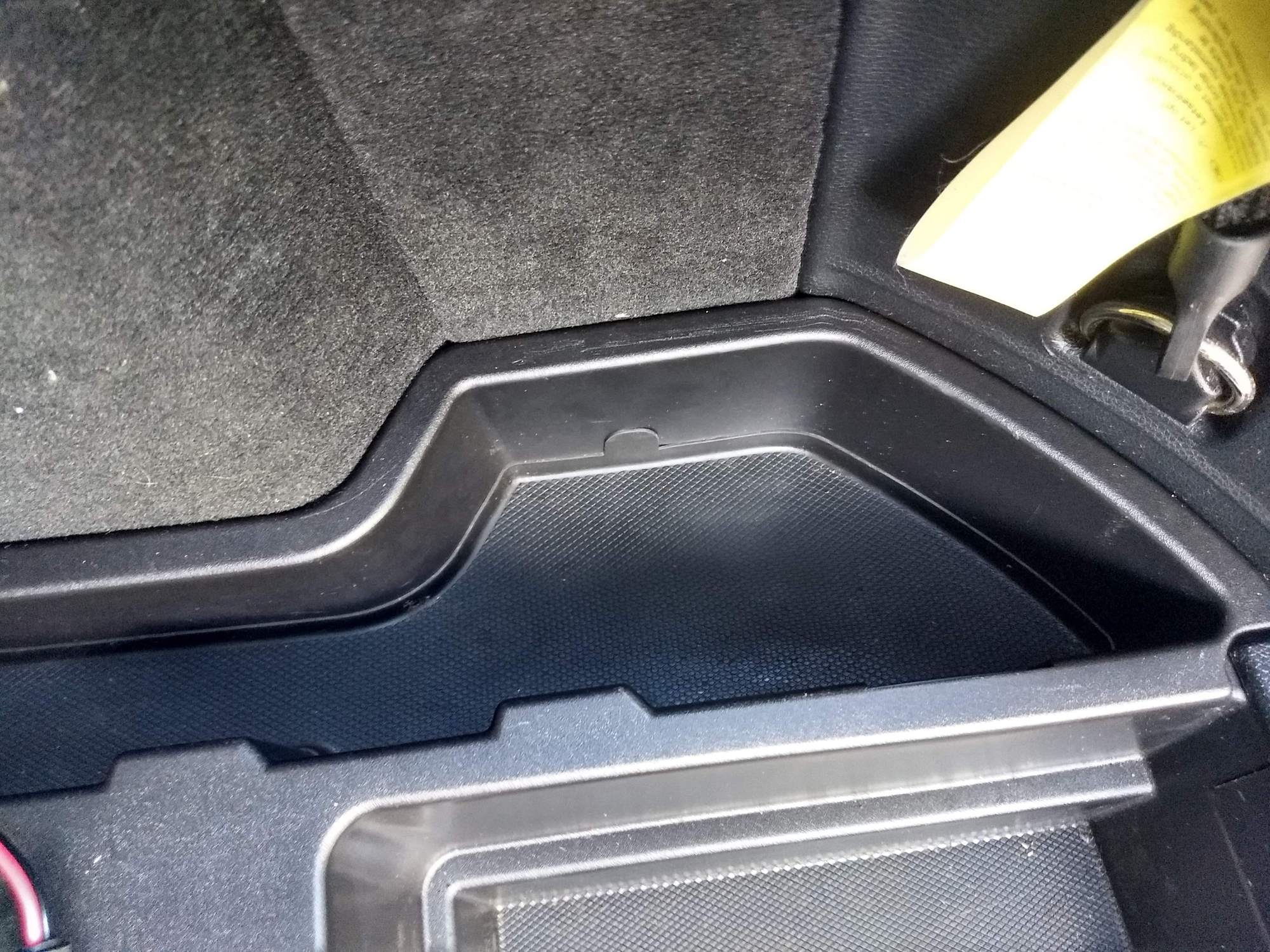 2013 GLK 350 Auxiliary Battery Service Forums