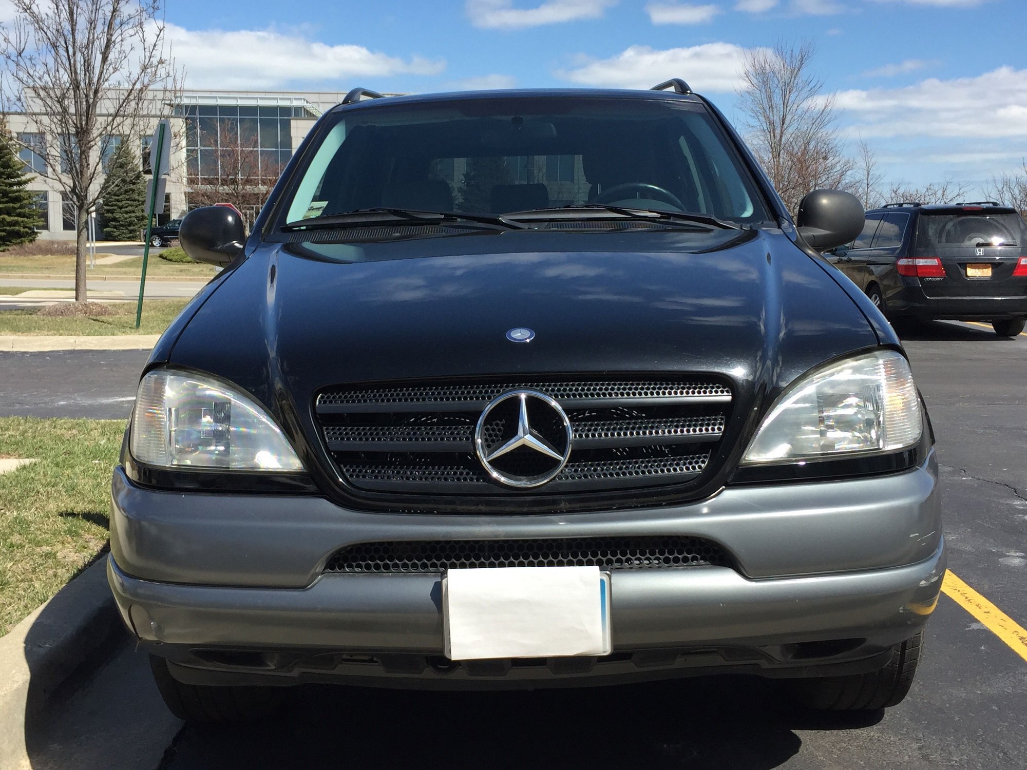 1998 Mercedes-Benz ML320 - LOW MILEAGE, GARAGE KEPT, RECENT TIRES AND BRAKE PADS - Used - VIN 4JGAB54E5WA045161 - 79,000 Miles - 6 cyl - AWD - Automatic - SUV - Black - Park Ridge, IL 60068, United States