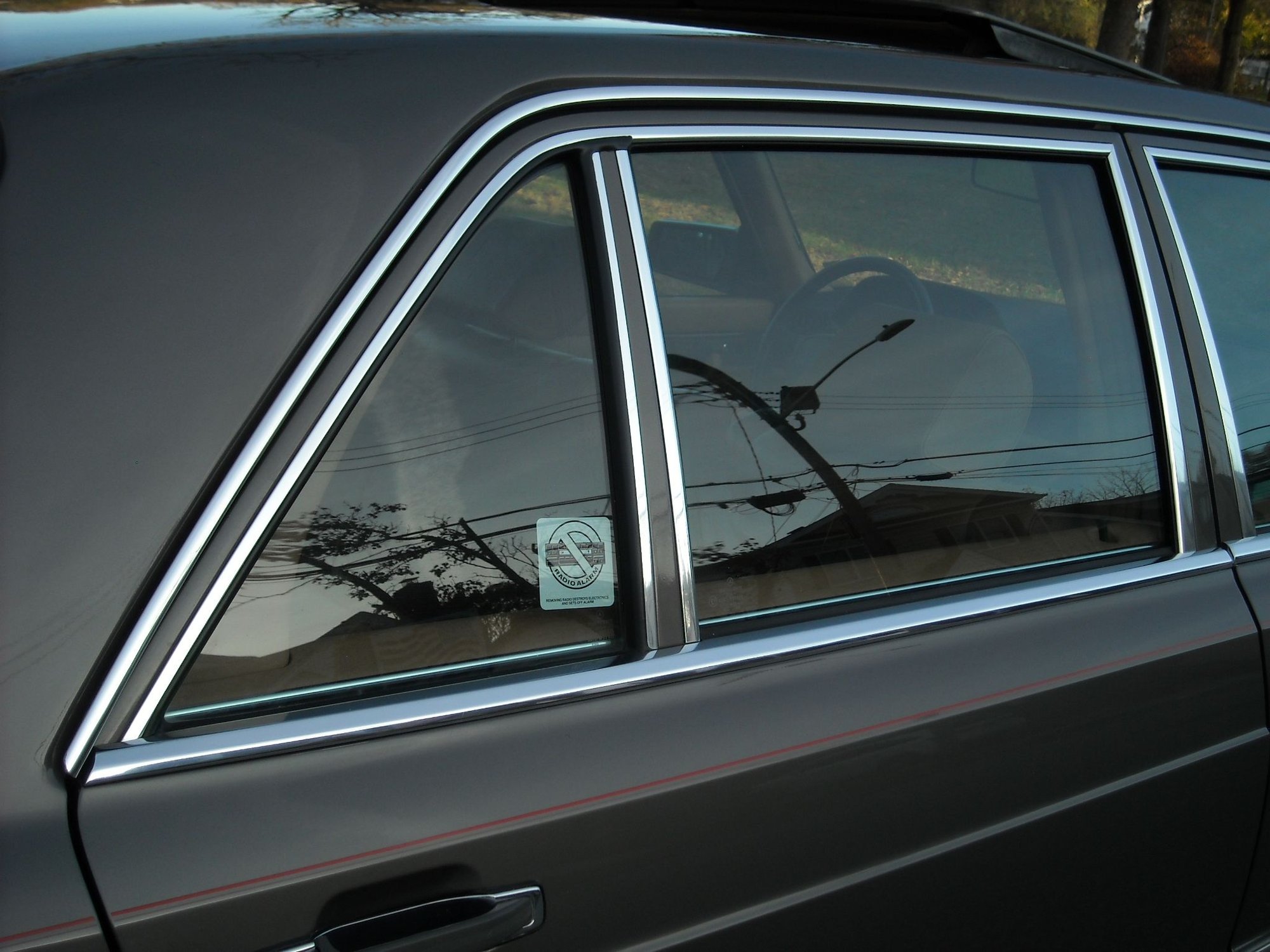 1986 Mercedes-Benz 560SEL - 1986 Mercedes 560 SEL 24K Miles - Used - VIN WDBCA39D2GA264180 - 24,550 Miles - 2WD - Automatic - Sedan - Gray - Ny, NY 10101, United States