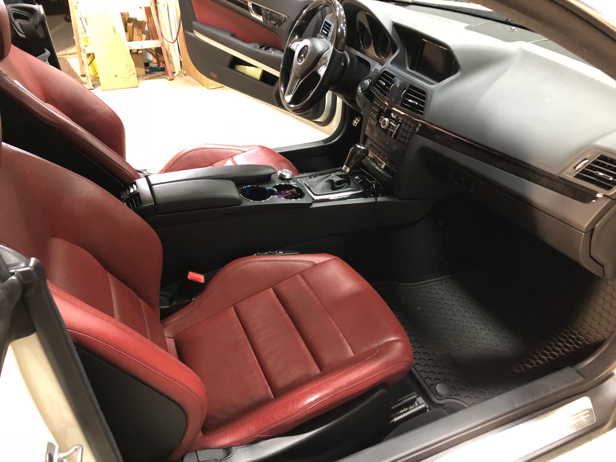 2012 Mercedes-Benz E550 - 2012 e550 coupe - Used - VIN WDDKJ7DB4CF149707 - 43,000 Miles - 8 cyl - 2WD - Automatic - Coupe - White - Port Washington, NY 11050, United States