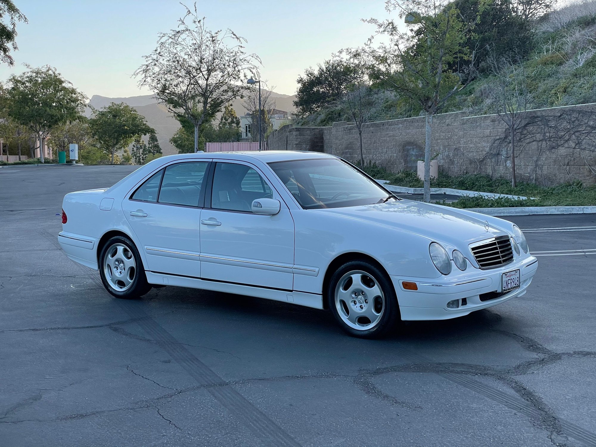 2001 Mercedes-Benz E430 - 43k mile W210 2001 E430 - Used - VIN WDBJF70J21B200712 - 43,700 Miles - 8 cyl - 4WD - Automatic - Sedan - White - Los Angeles, CA 90077, United States