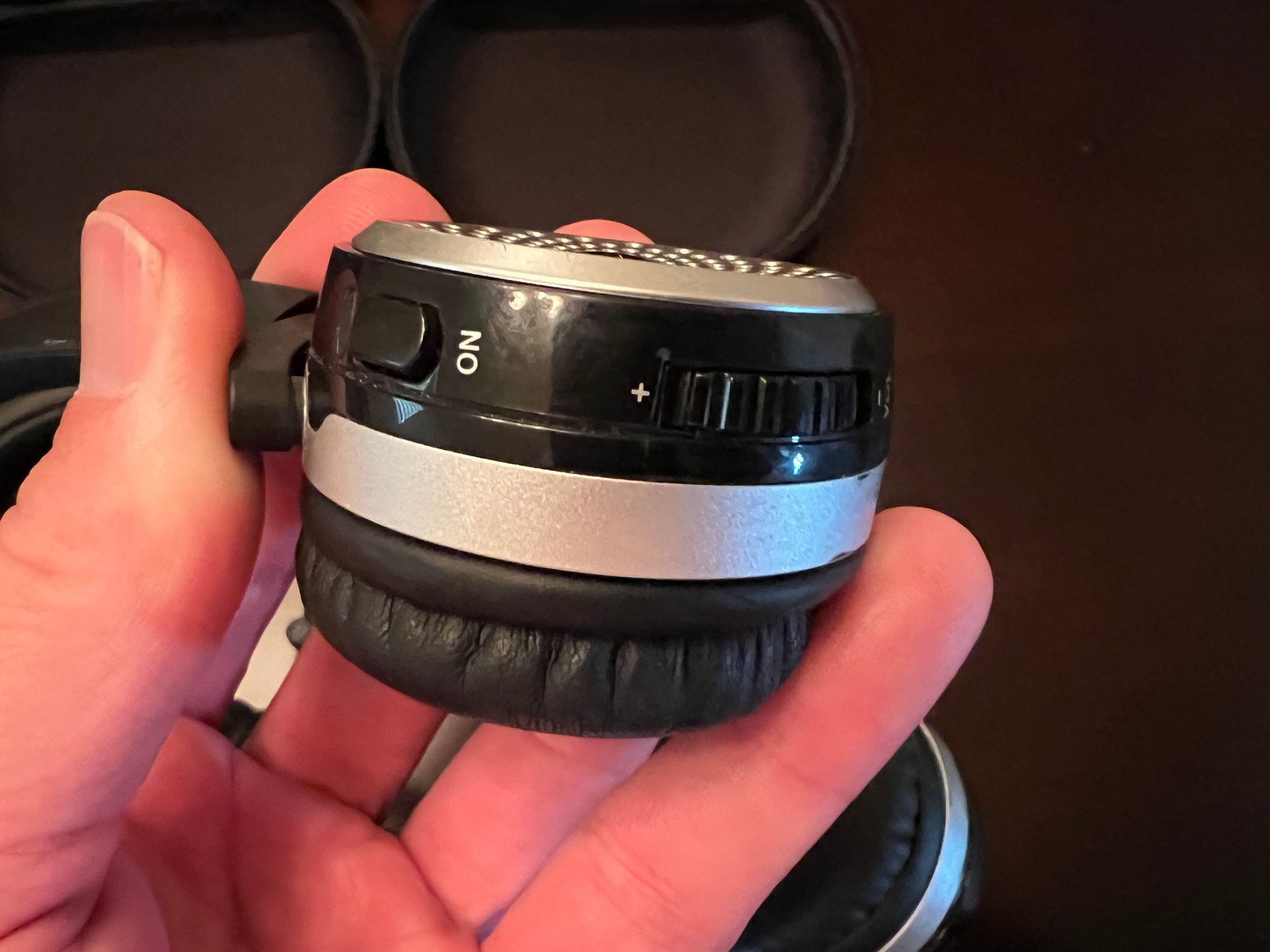 Audio Video/Electronics - Lot of 2 Original MB Headphones A2228201889 - Used - 0  All Models - Austin, TX 78746, United States