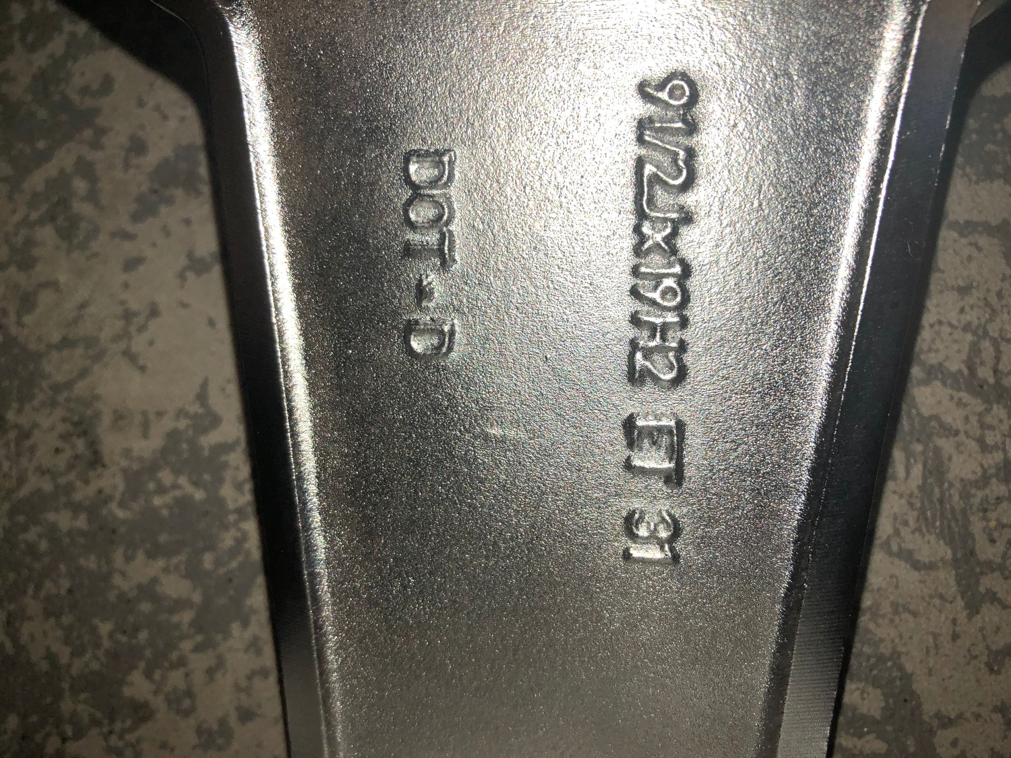 Wheels and Tires/Axles - ORIGINAL AMG CHROME WHEELS! Staggered - need reconditioning - Used - 2009 Mercedes-Benz SL600 - Medford, OR 97504, United States