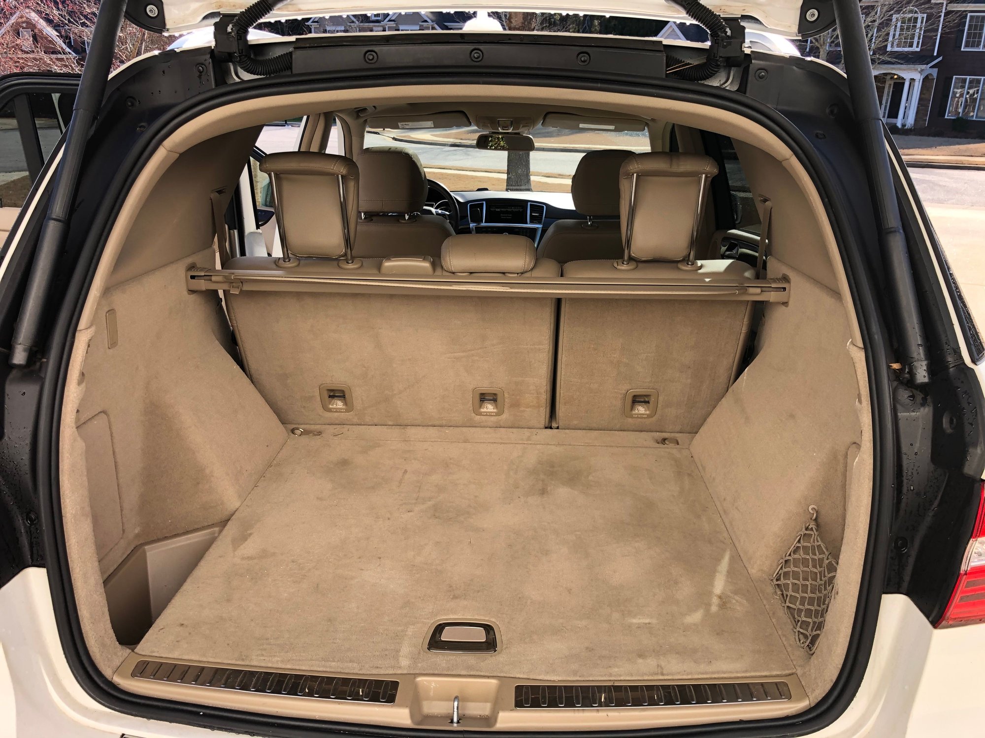 2014 Mercedes-Benz ML350 - 2014 Mercedes Benz ML 350 - Excellent Condition - $18,200 - Used - VIN 4JGDA5JB2EA282506 - 90,786 Miles - 6 cyl - 2WD - Automatic - SUV - White - Alpharetta, GA 30004, United States