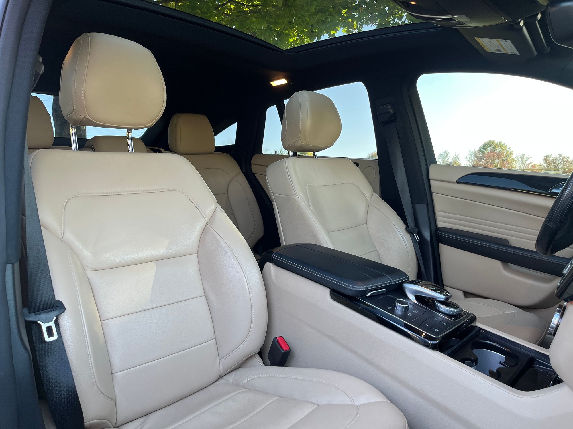 2017 Mercedes-Benz GLE43 AMG - 2017 Mercedes-Benz AMG GLE 43 Coupe 4MATIC - Used - VIN 4JGED6EB8HA066370 - 69,033 Miles - 6 cyl - 4WD - Automatic - Coupe - White - Allentown, PA 18104, United States