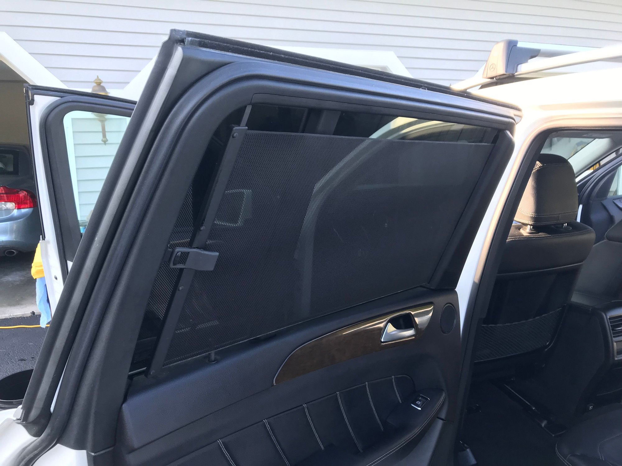 2015 Mercedes-Benz GL350 - Beautiful GL350 Low miles and carefully maintained - Used - VIN 4JGDF2EE0FA528927 - 33,000 Miles - 6 cyl - AWD - Automatic - SUV - White - Hollis, NH 03049, United States