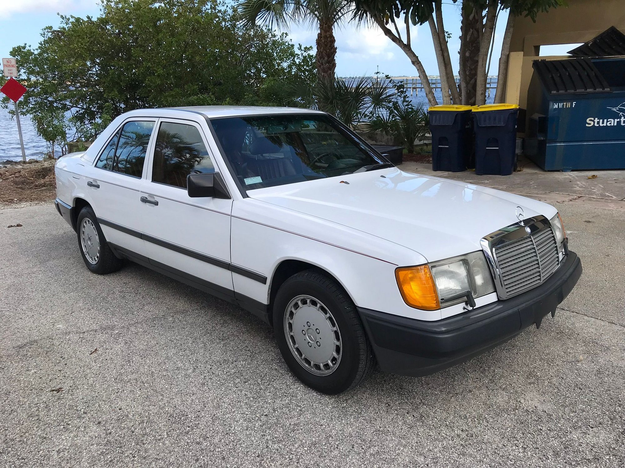 1987 Mercedes-Benz 300E - Super Clean 1987 300e 63.5k miles - Used - VIN WDBEA30D0HA50928 - 63,500 Miles - 6 cyl - 2WD - Automatic - Sedan - White - Stuart, FL 34994, United States