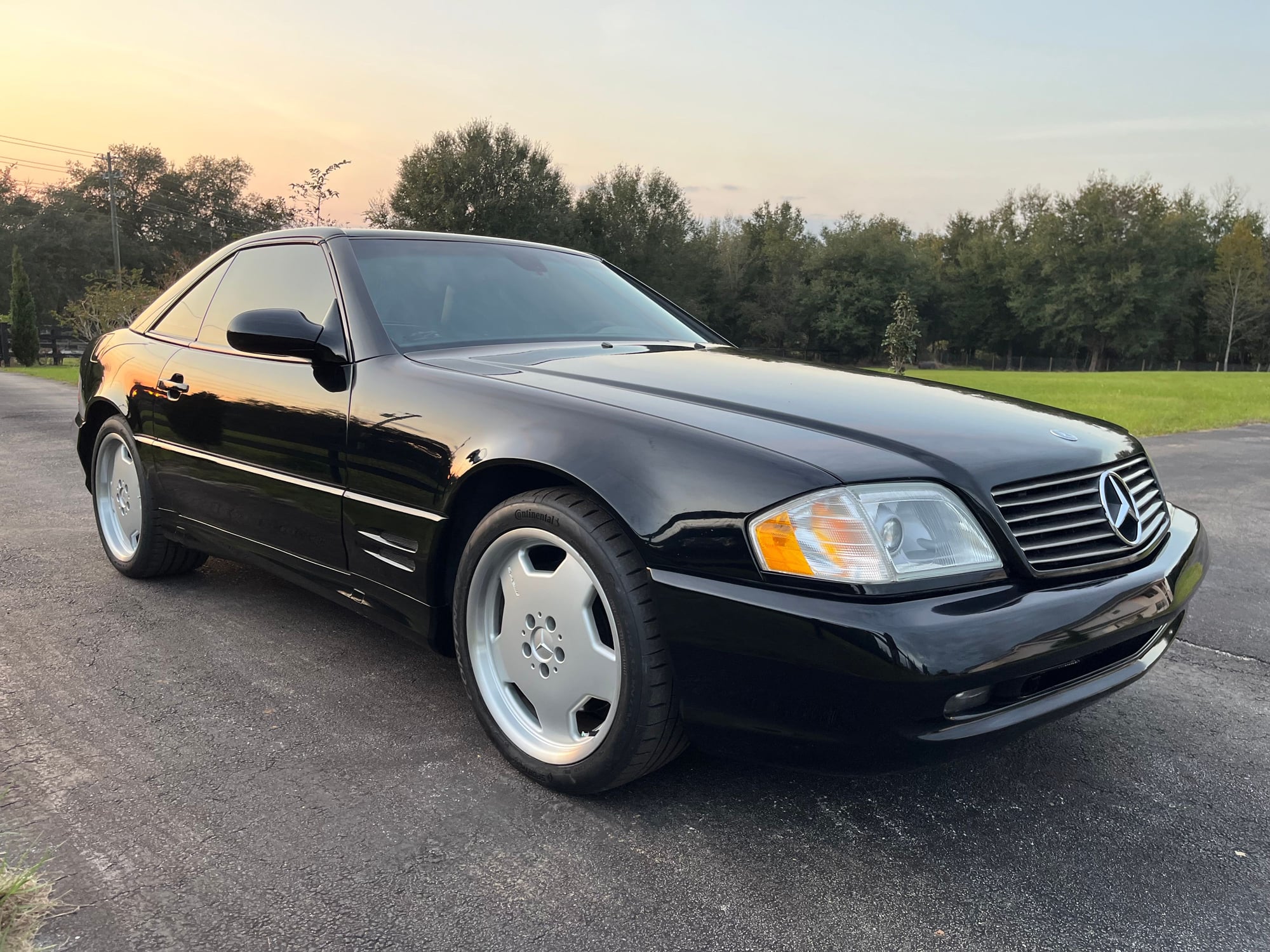 2001 Mercedes-Benz SL500 - 2001 SL500 AMG Styling Package - Used - VIN WDBFA68F41F198503 - 114,400 Miles - 8 cyl - 2WD - Automatic - Convertible - Black - Howey In The Hills, FL 34737, United States
