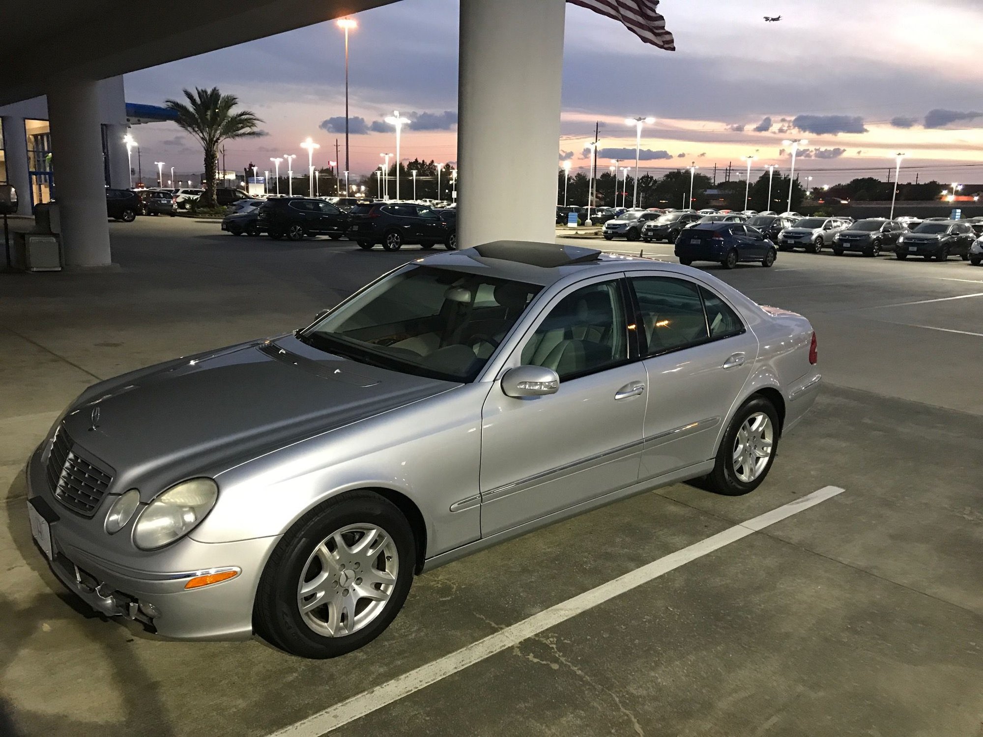 2004 Mercedes-Benz E320 - 2004 W211 E320 Clean title and low miles - Used - VIN WDBUF65J84A518375 - 82,000 Miles - 6 cyl - 2WD - Automatic - Sedan - Silver - Seabrook, TX 77573, United States