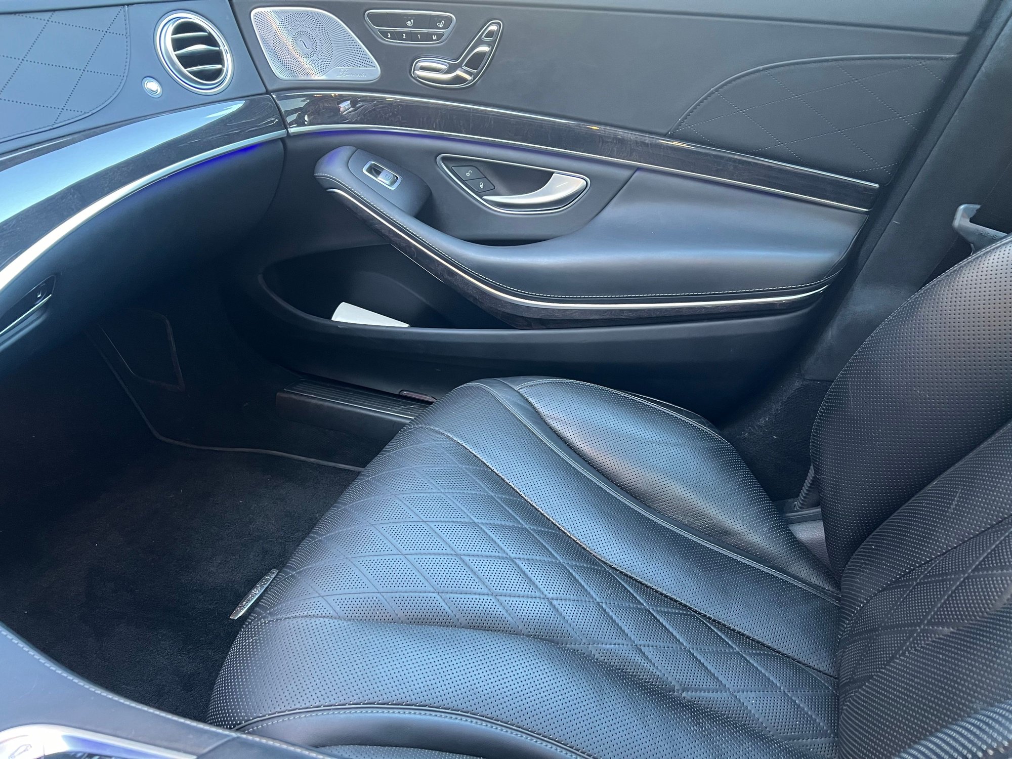 2019 Mercedes-Benz S560 - 2019 Mercedes S560 under MB warranty until November 2025! - Used - VIN WDDUG8DB1KA427004 - 53,000 Miles - 8 cyl - 2WD - Automatic - Sedan - Silver - Denver, CO 80202, United States