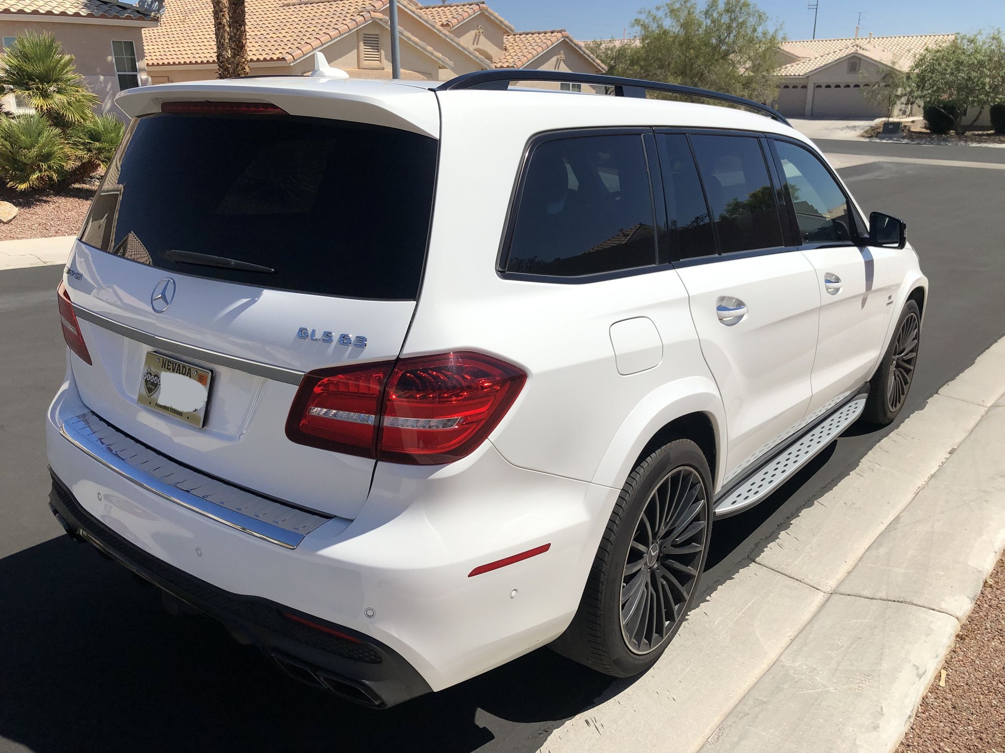 2017 Mercedes-Benz GLS63 AMG - 2017 GLS 63 AMG - 54k miles - 4 yr ext warranty - white on white - B&O sound system - Used - VIN 4JGDF7FE6HA772242 - 54,020 Miles - 8 cyl - AWD - SUV - White - North Las Vegas, NV 89031, United States