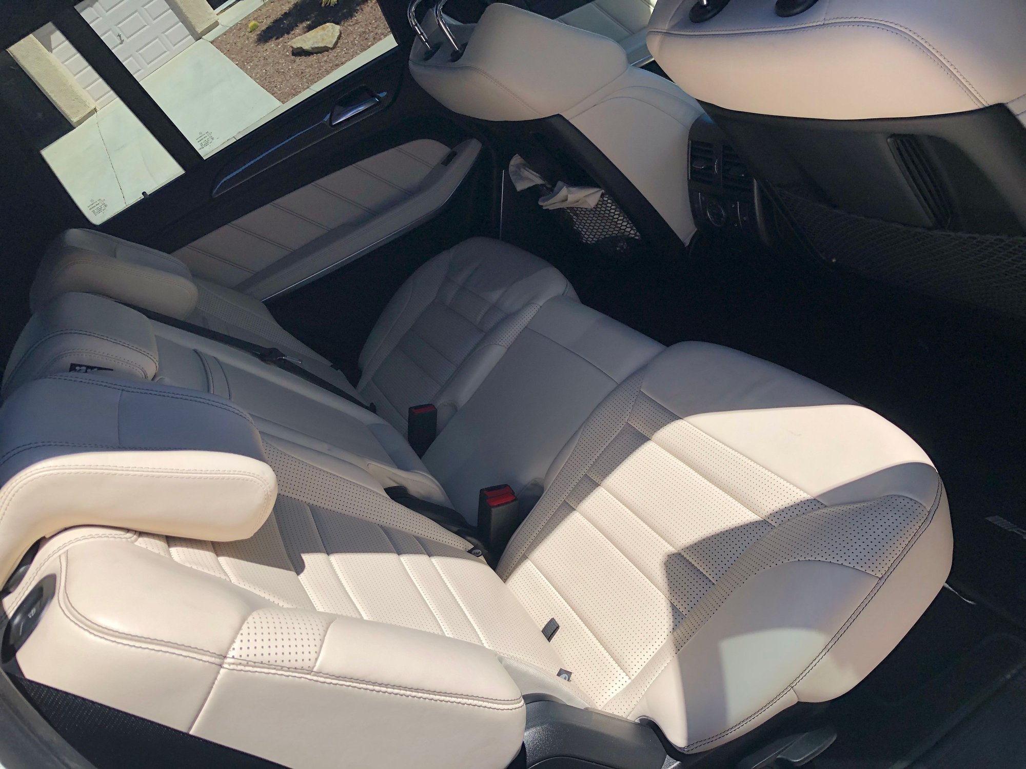 2017 Mercedes-Benz GLS63 AMG - 2017 GLS 63 AMG - 54k miles - 4 yr ext warranty - white on white - B&O sound system - Used - VIN 4JGDF7FE6HA772242 - 54,020 Miles - 8 cyl - AWD - SUV - White - North Las Vegas, NV 89031, United States