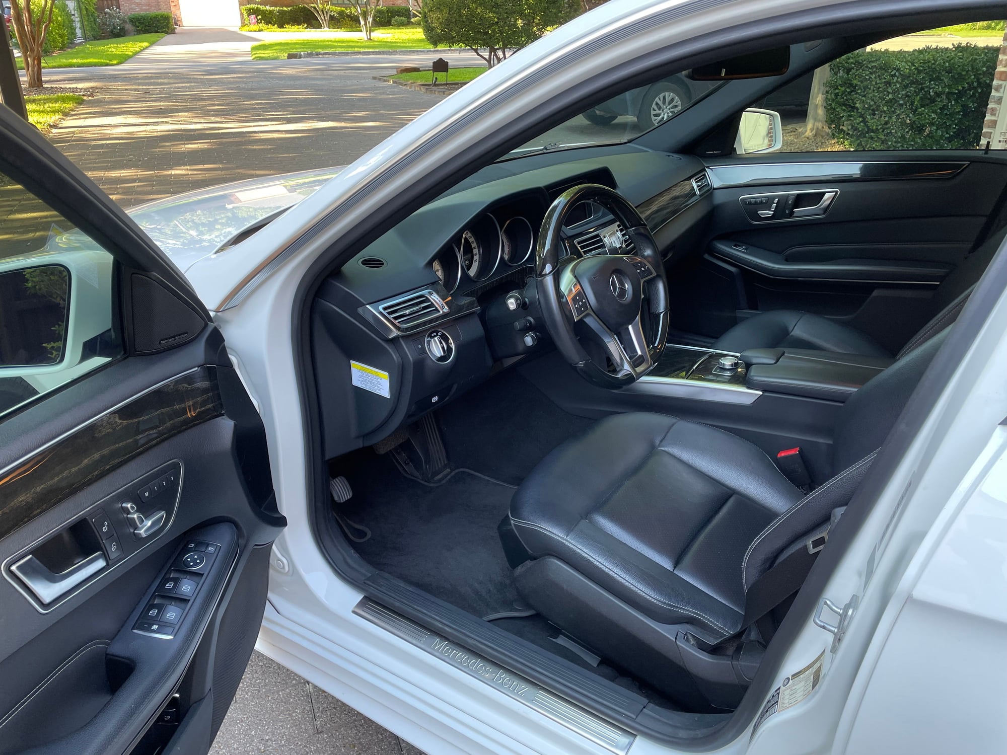 2014 Mercedes-Benz E250 - 2014 Mercedes-Benz E250 Bluetec - Extremely Clean, Well Serviced - Used - VIN WDDHF0EB7EA853496 - 129,500 Miles - 4 cyl - 2WD - Automatic - Sedan - White - Dallas, TX 75230, United States