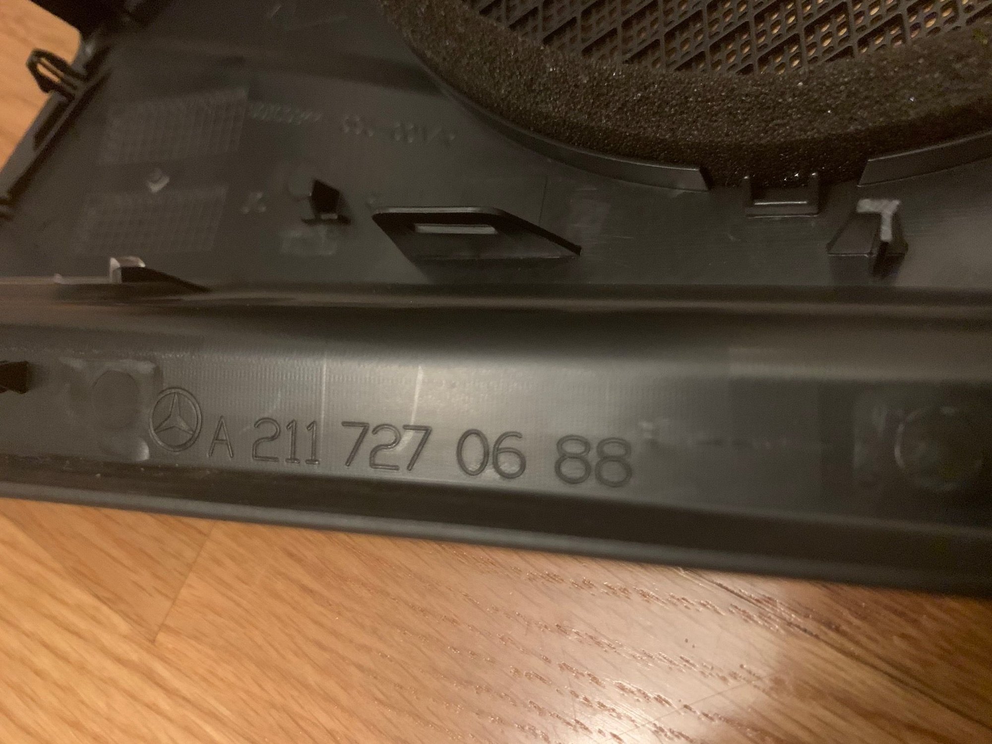 Interior/Upholstery - W211 front doors speaker covers - Harmon Kardon - Used - 2003 to 2009 Mercedes-Benz E55 AMG - Pasadena, CA 91106, United States