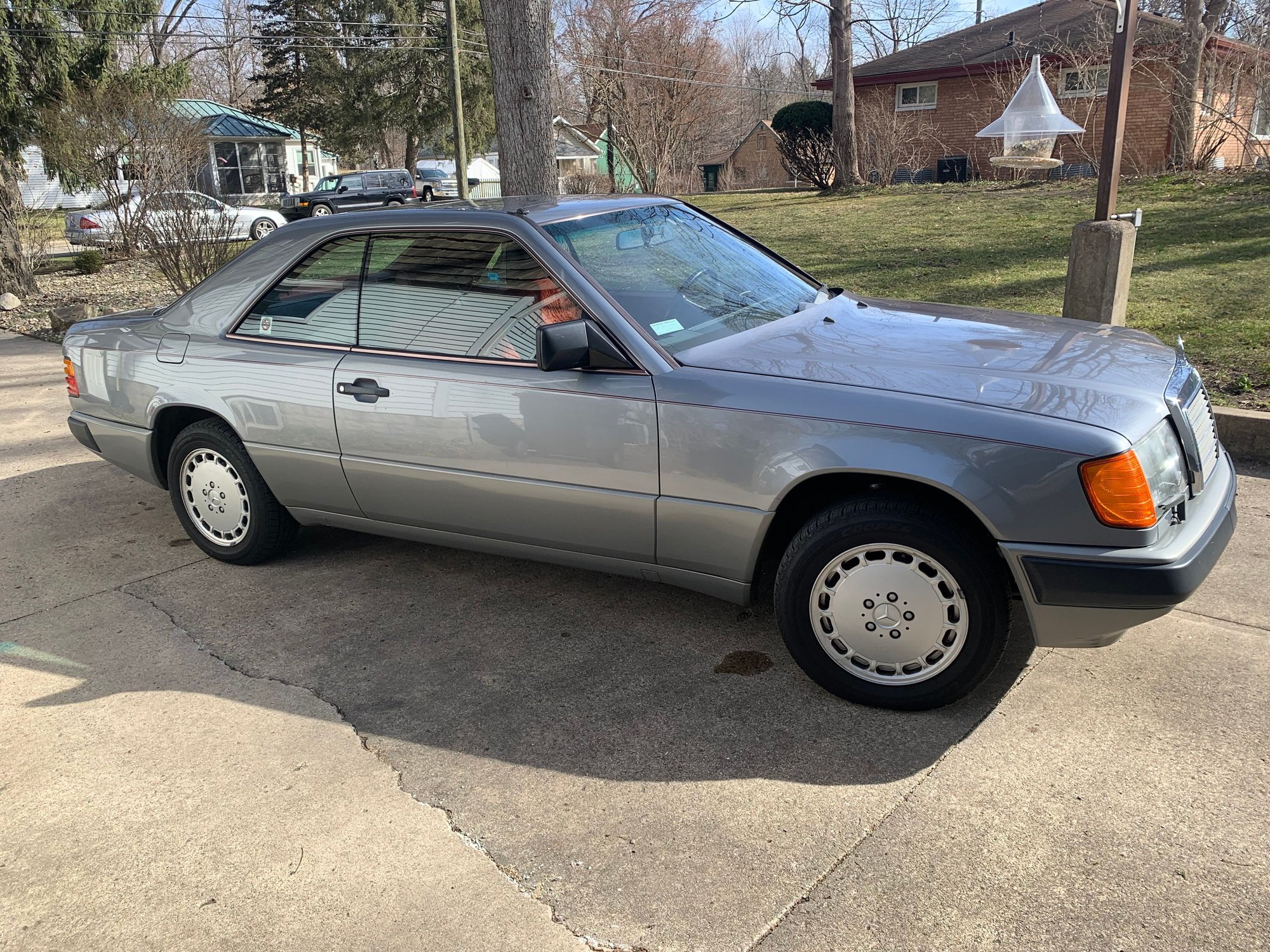 1988 Mercedes-Benz 300CE - extremely clean, original, 2 owner 300CE - Used - VIN wdbea50d1ja750987 - 104,250 Miles - 6 cyl - 2WD - Automatic - Coupe - Gray - Extreme Sw, MI 49107, United States