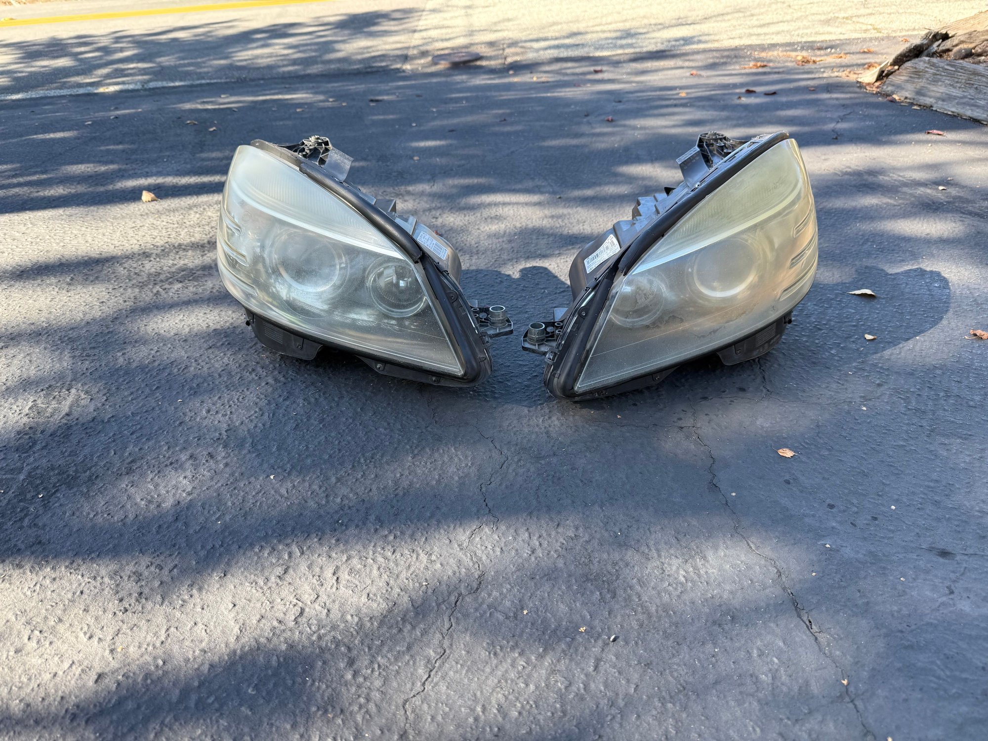 Lights - W204 C63 Headlight Set - Used - 2008 to 2011 Mercedes-Benz C63 AMG - Aptos, CA 95003, United States