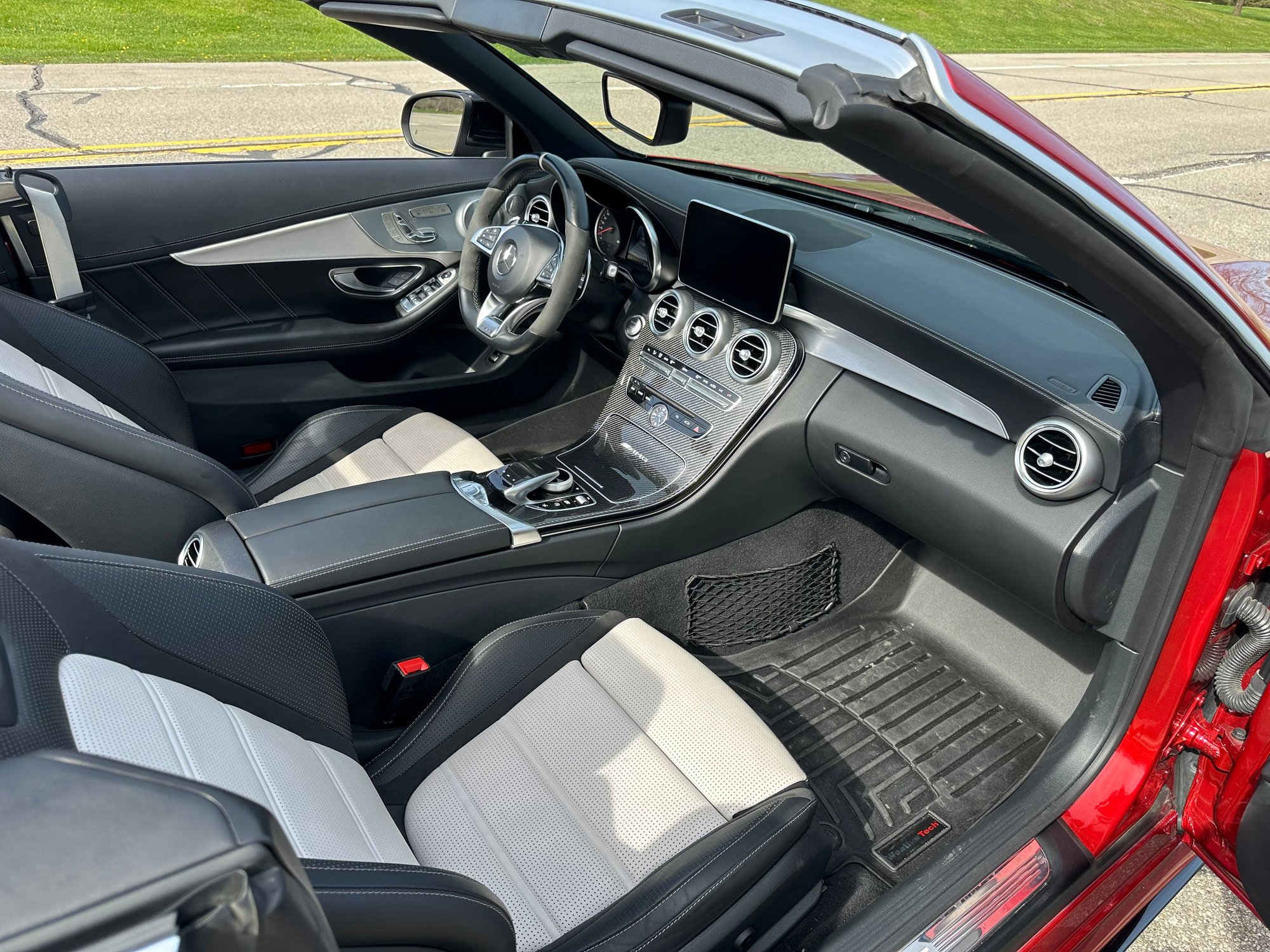 2018 Mercedes-Benz C63 AMG S - 2018 Mercedes Benz C63S Cabriolet 12k miles MINT - Used - VIN Wddwk8hb5jf628679 - 12,000 Miles - 8 cyl - Automatic - Convertible - Red - Rochester Hills, MI 48307, United States