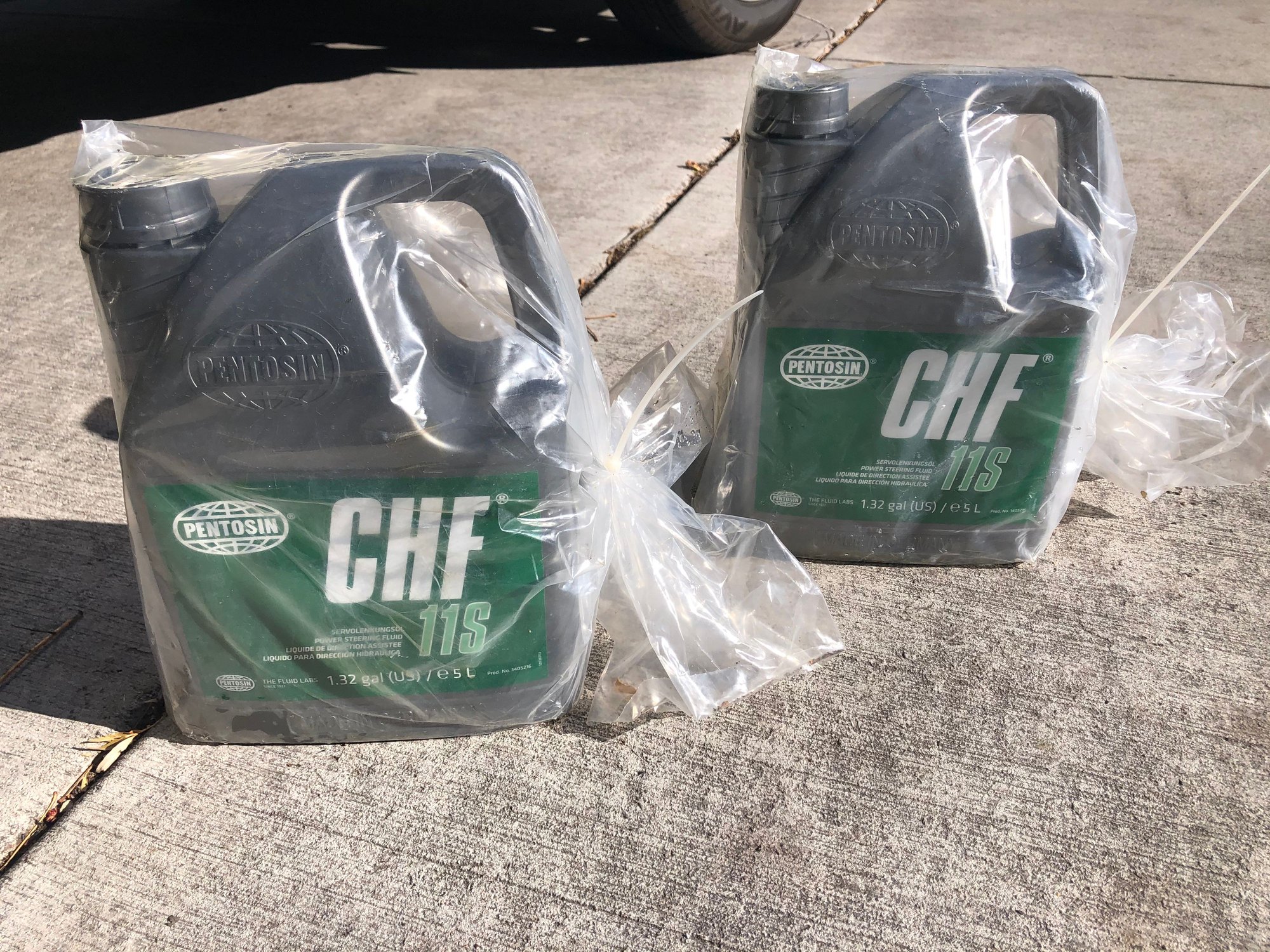 Steering/Suspension - CHF-11S hydraulic fluid and ABC filter - New - 0  All Models - Milwaukee, WI 53202, United States