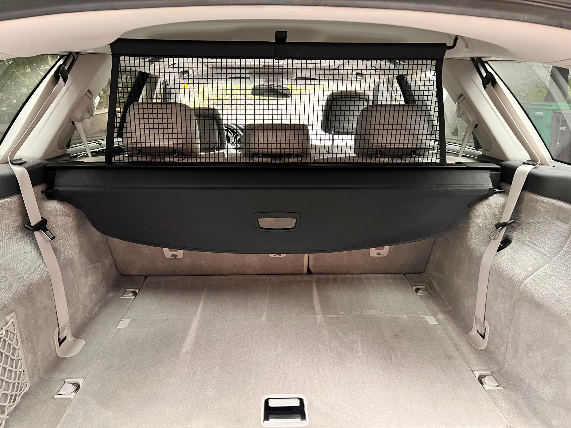 Interior/Upholstery - FS: rear cargo cover for s212 Wagon - Used - 2010 to 2016 Mercedes-Benz E350 - Oakland, CA 94611, United States