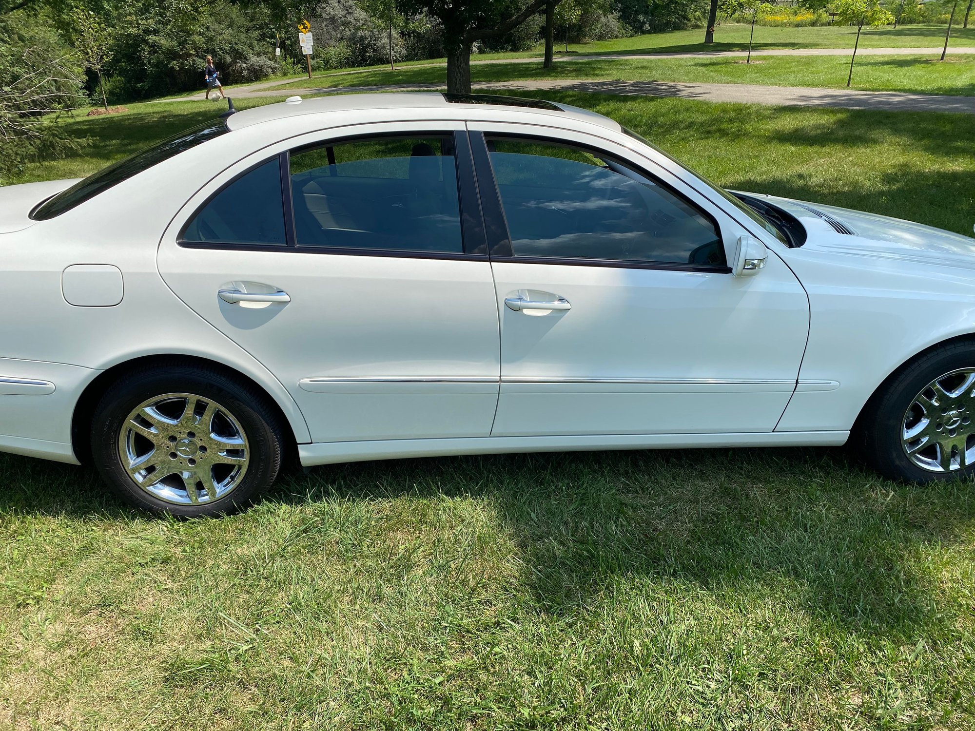 2006 Mercedes-Benz E320 - 2006 Mercedes Benz E320 CDI 40,538 Miles - Used - VIN WDBUF26J26A970140 - 40,538 Miles - 6 cyl - 2WD - Automatic - Sedan - White - Toronto, ON M2R3R4, Canada